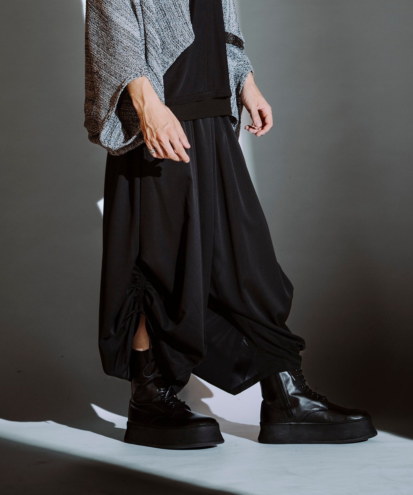 BLACK Model:H182cm