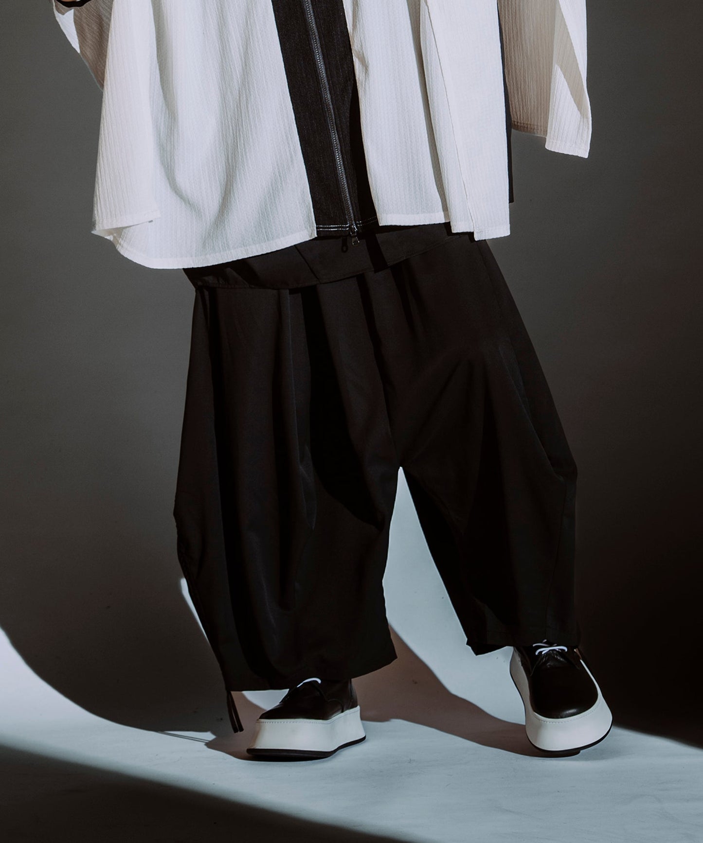 BLACK Model:H182cm