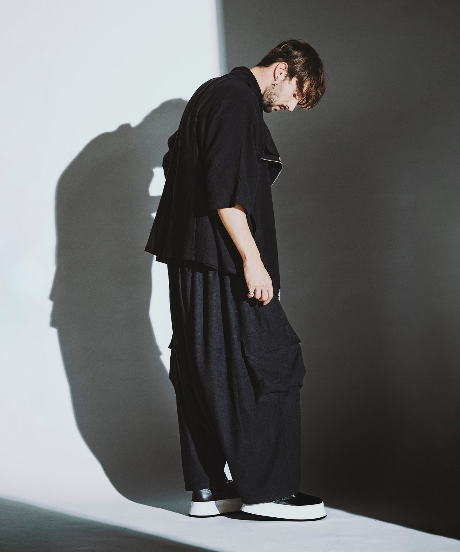 BLACK Model:H182cm