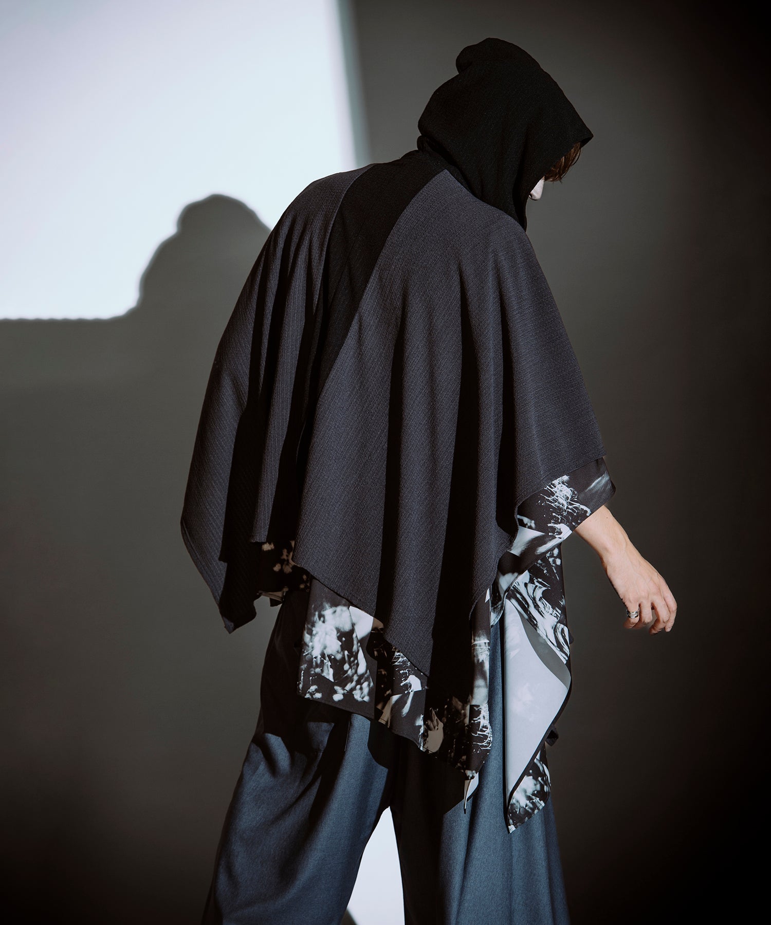 GRAY Model:H182cm