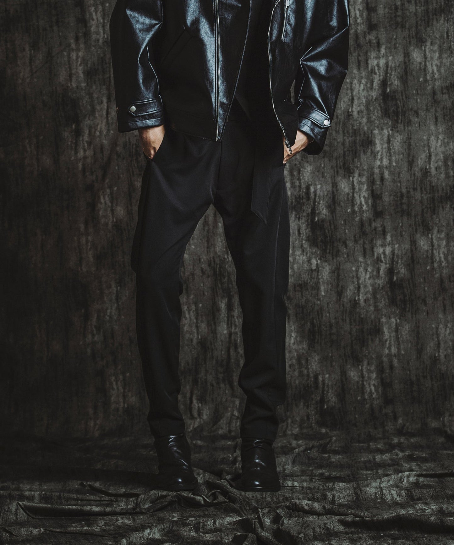 BLACK Model:H182cm