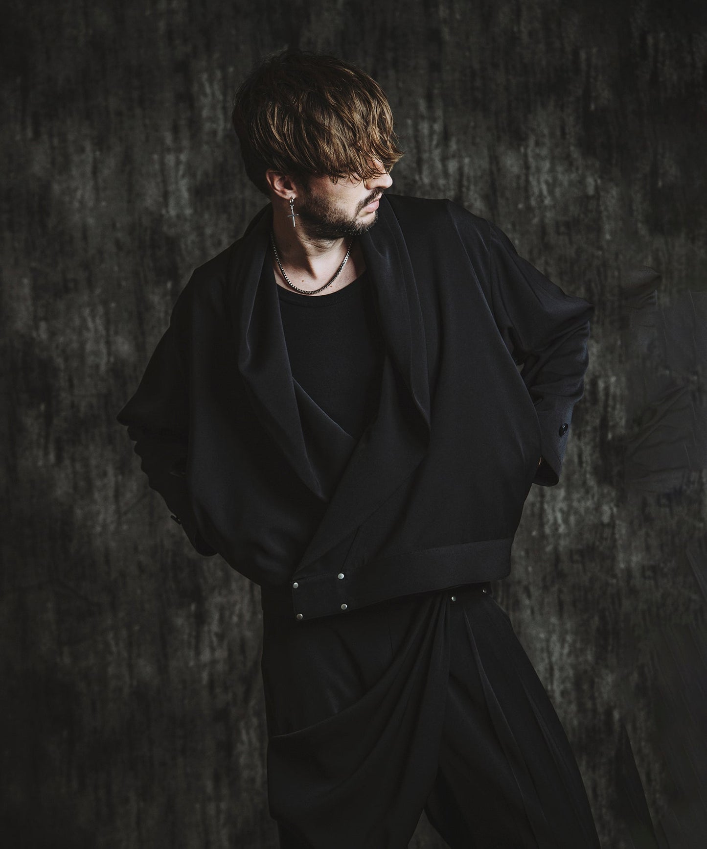 BLACK Model:H182cm