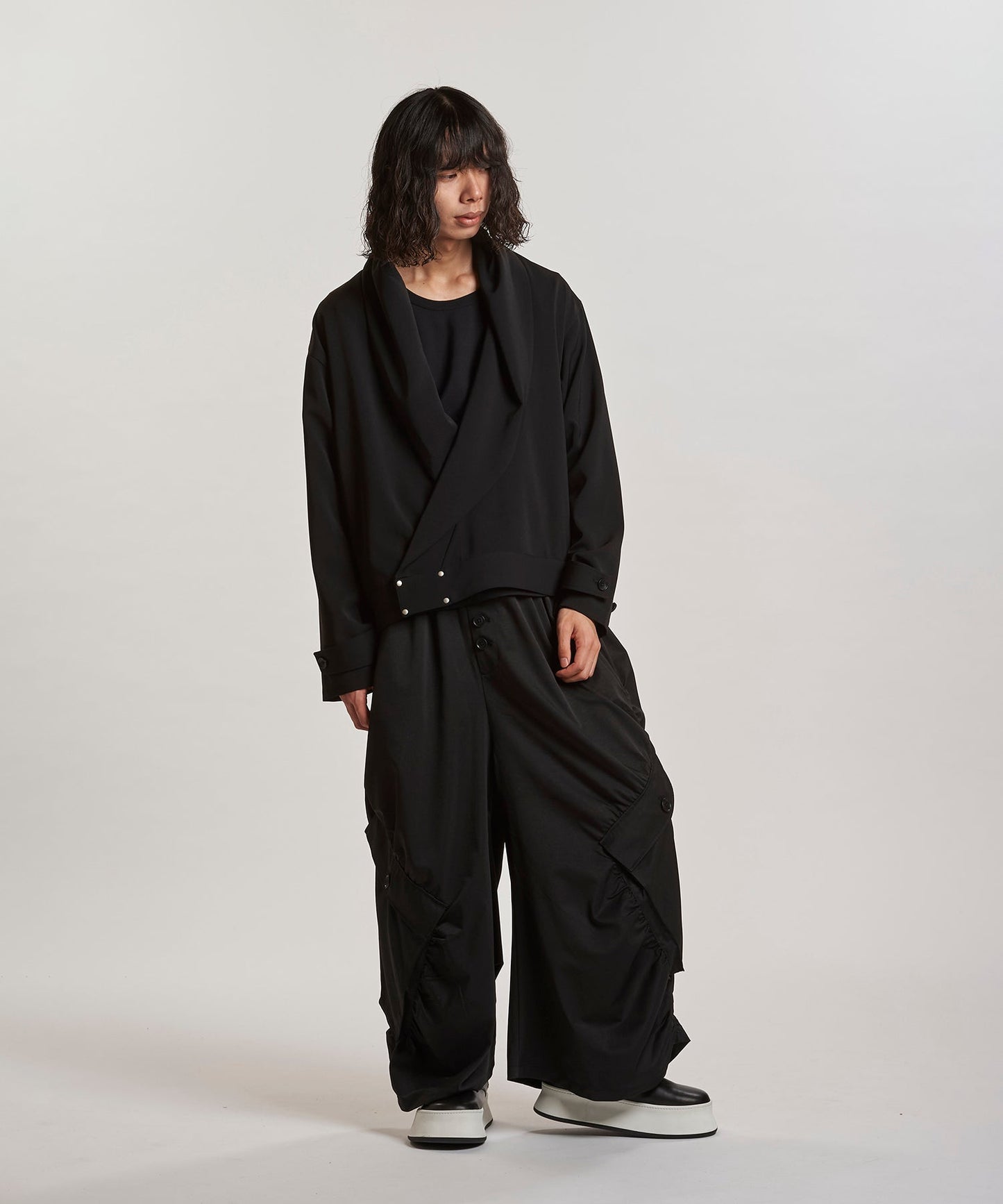 BLACK Model:H180cm