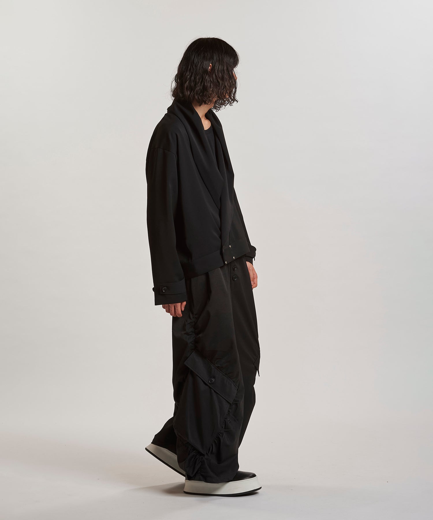 BLACK Model:H180cm