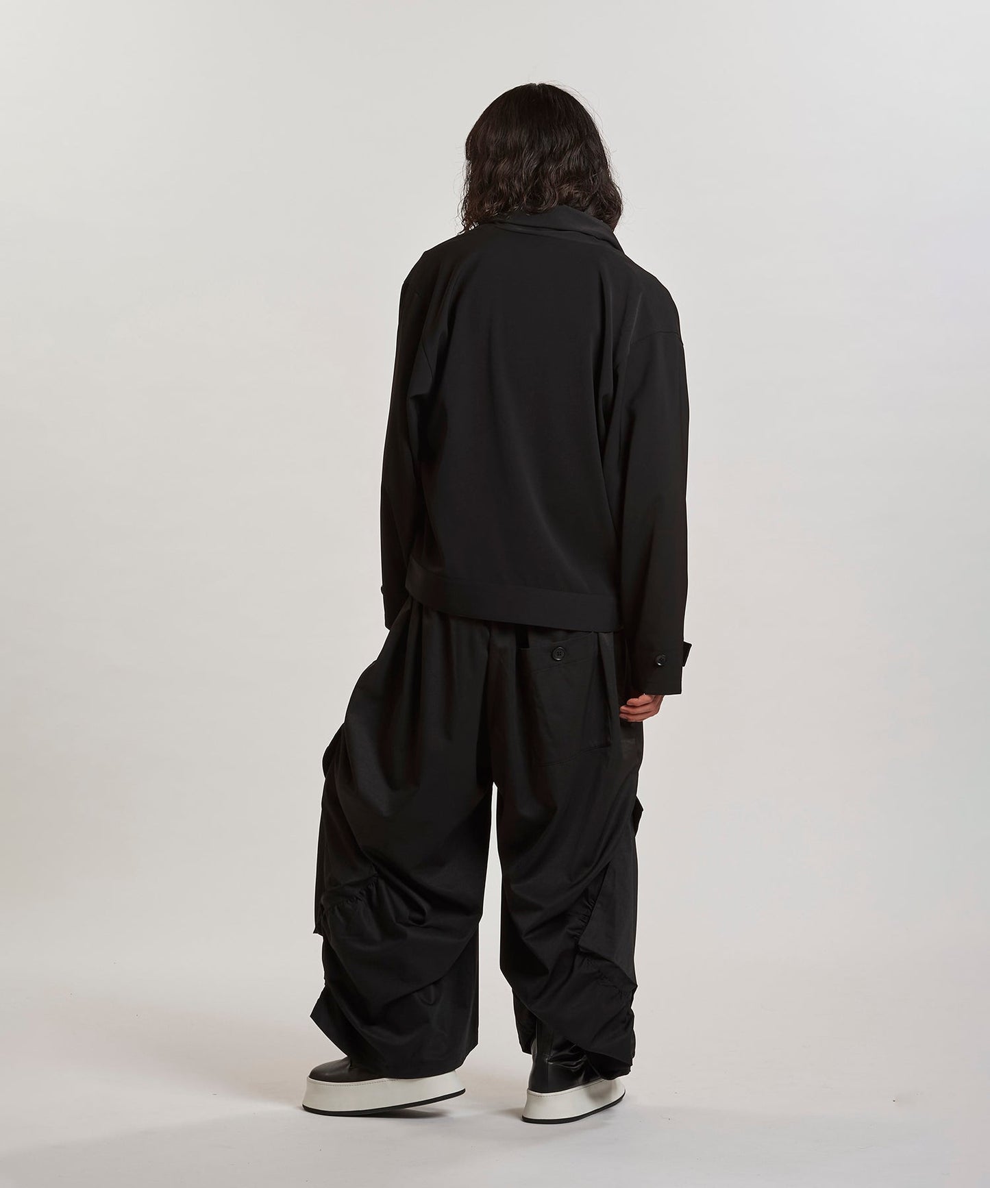 BLACK Model:H180cm