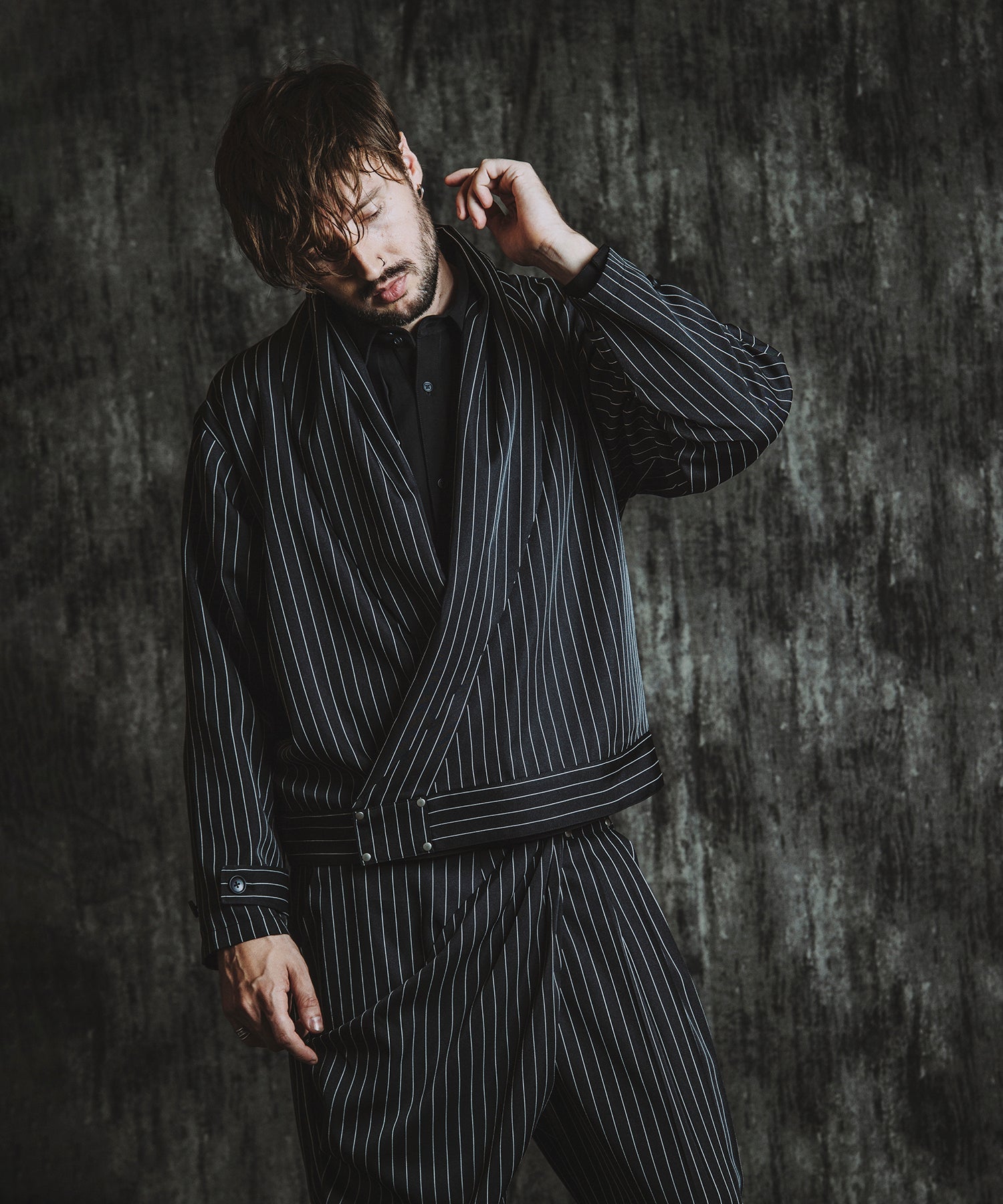 ストライプ Model:H182cm