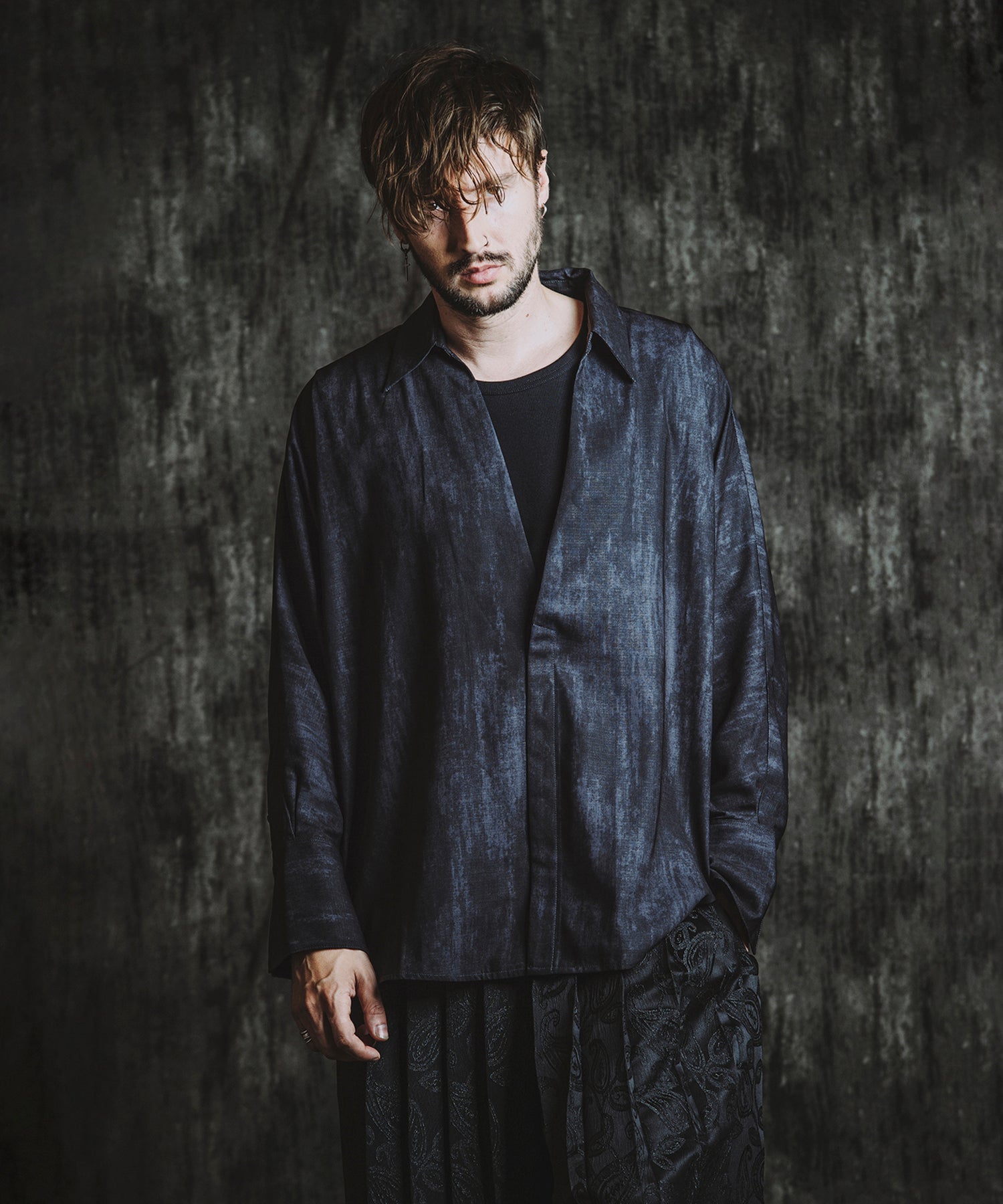 BLACK Model:H182cm