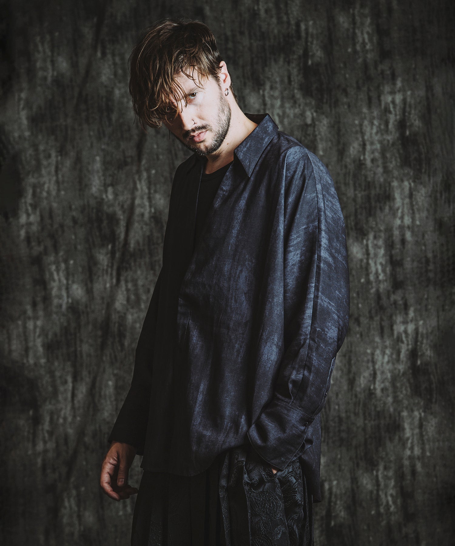 BLACK Model:H182cm