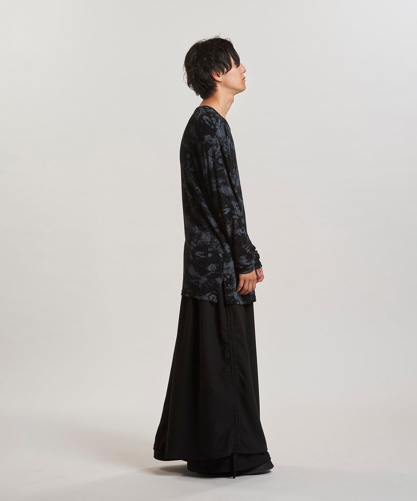 BLACK Model:H169cm