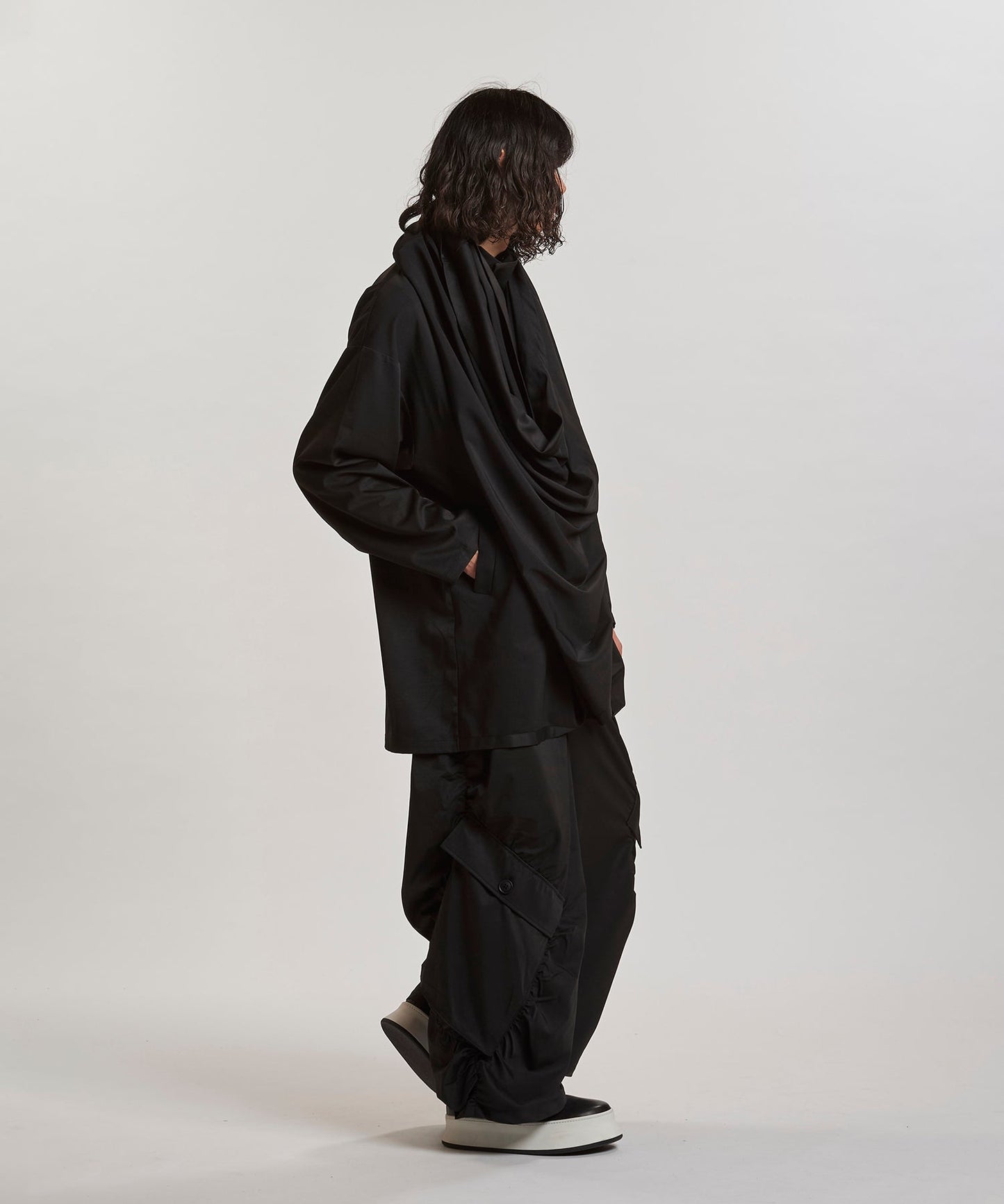 BLACK Model:H180cm