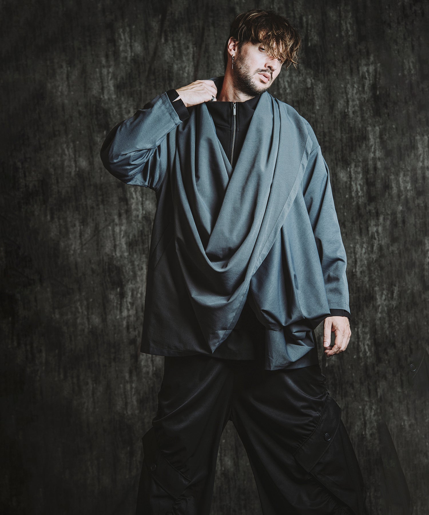 GRAY Model:H182cm