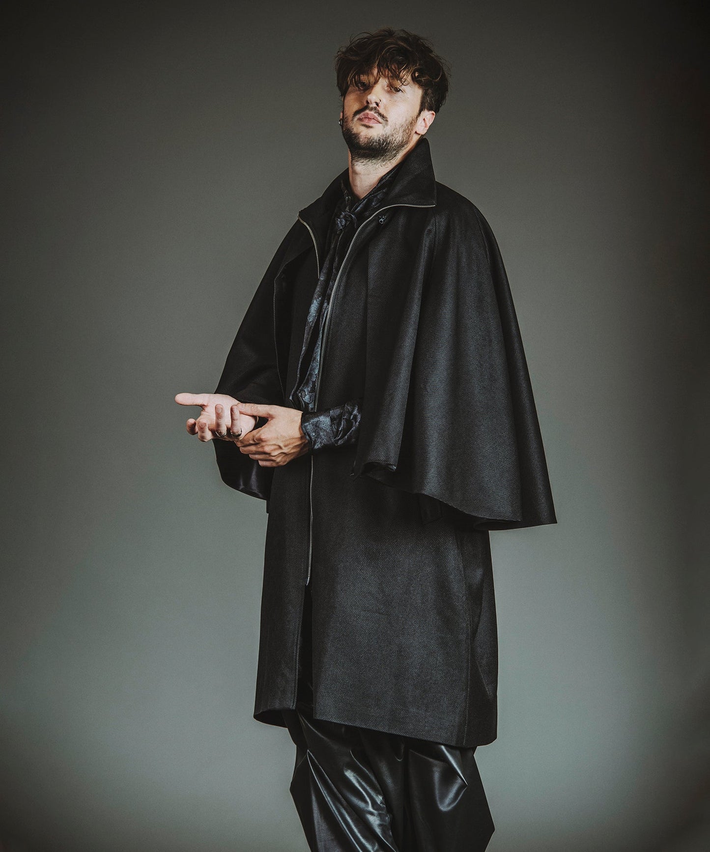 BLACK Model:H182cm