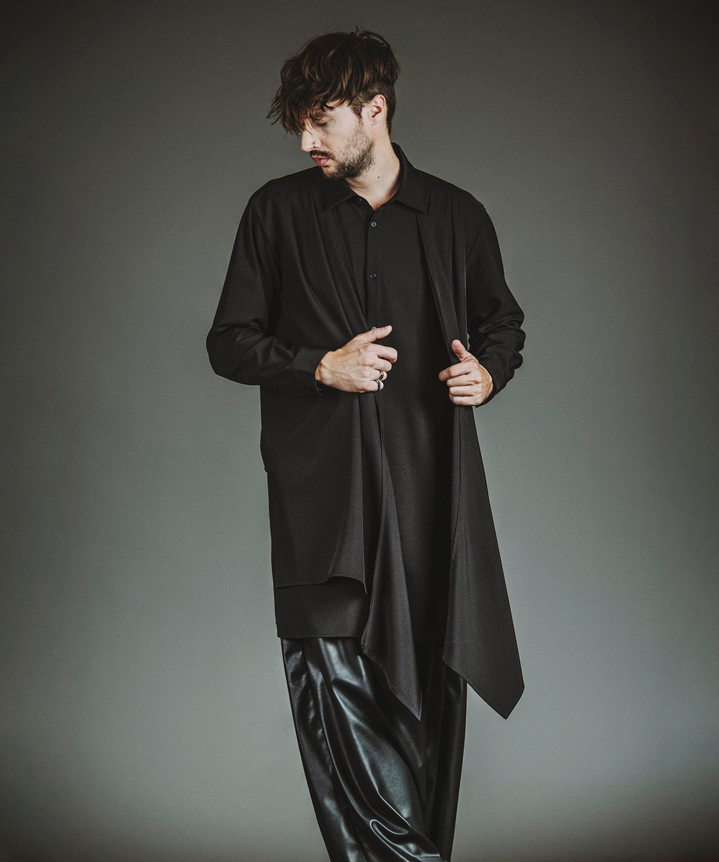 BLACK Model:H182cm