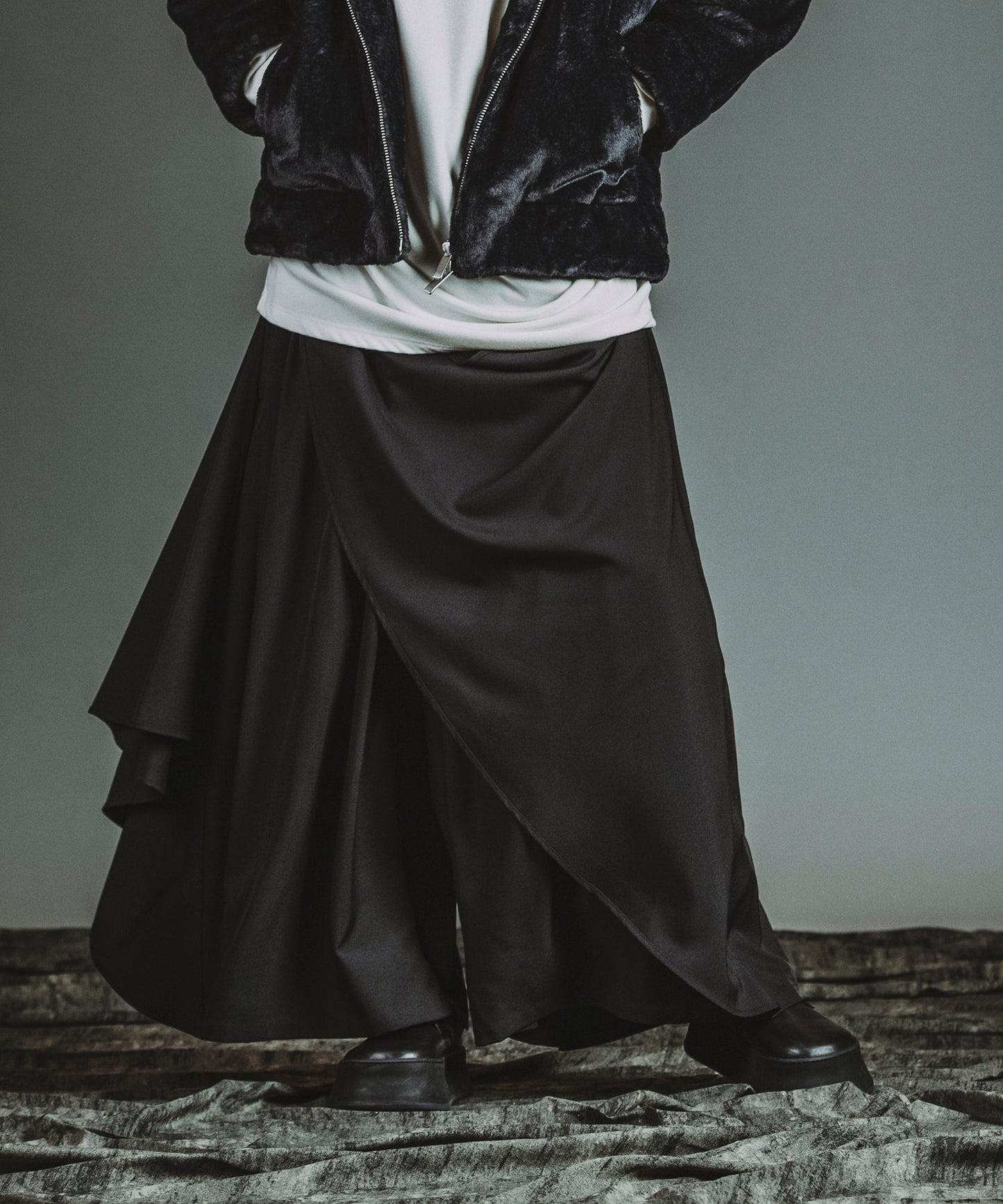 BLACK Model:H182cm