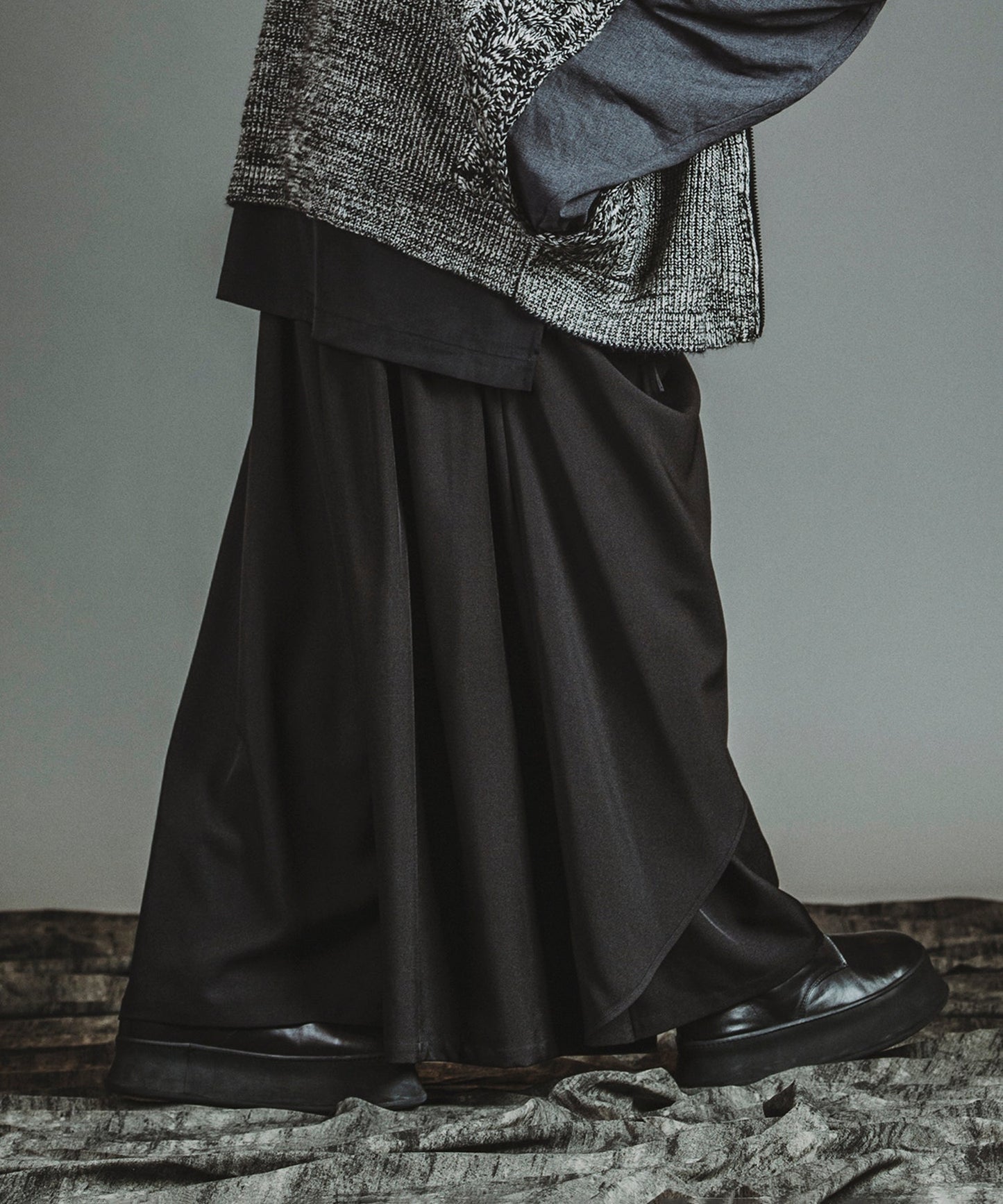 BLACK Model:H182cm