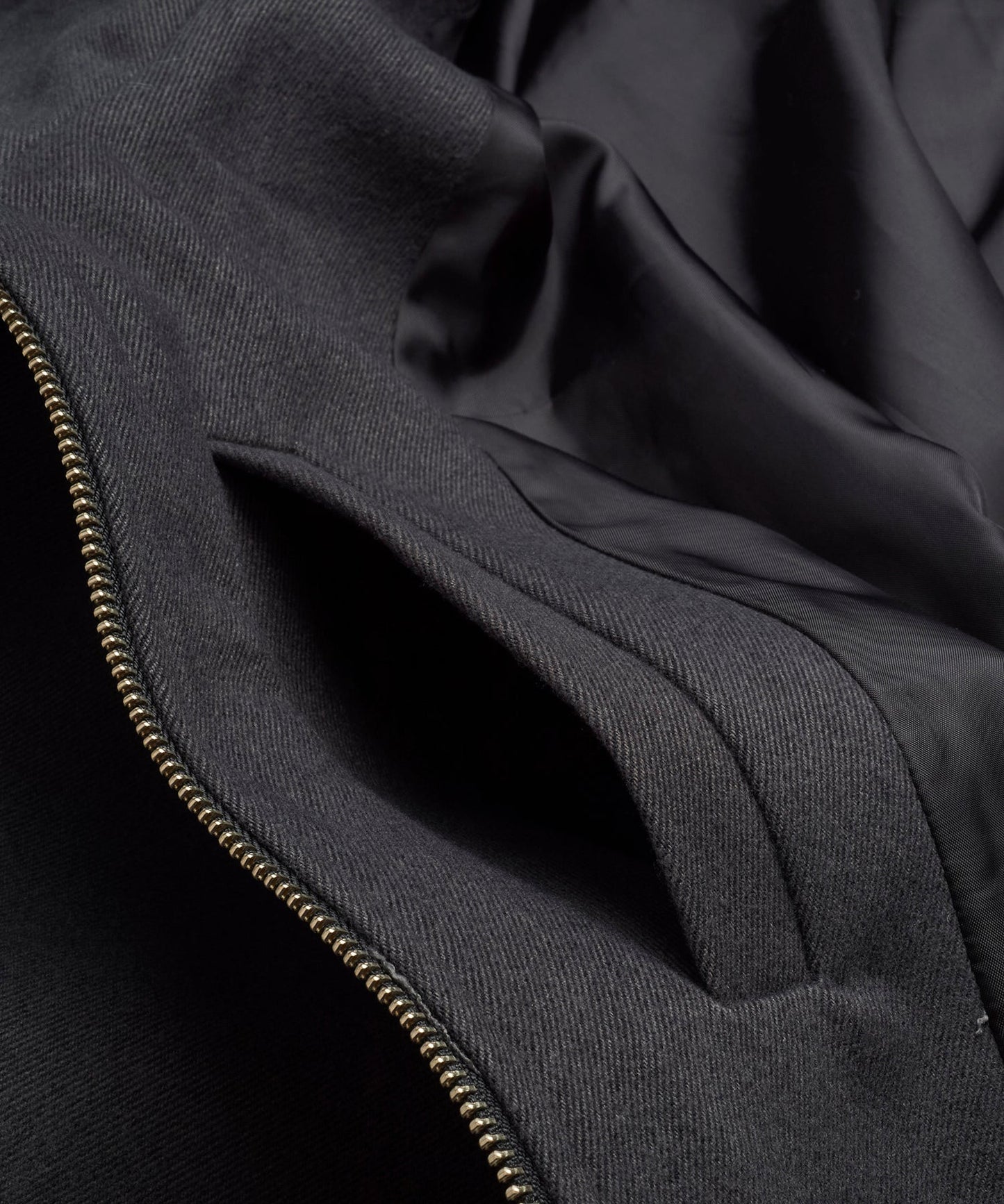 フーデッドBIGハーフコート