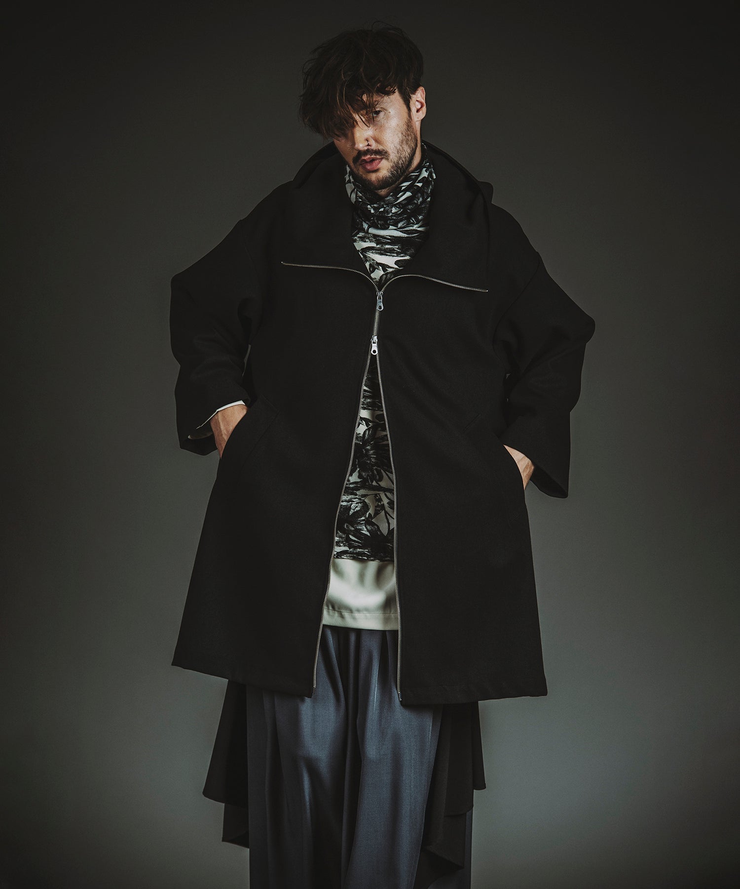 フーデッドBIGハーフコート