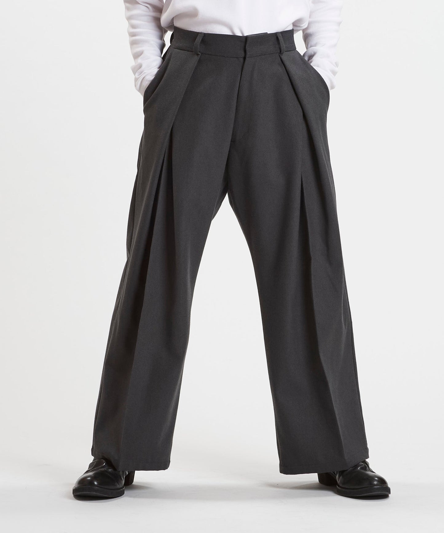 クロスタックワイドトラウザーズ