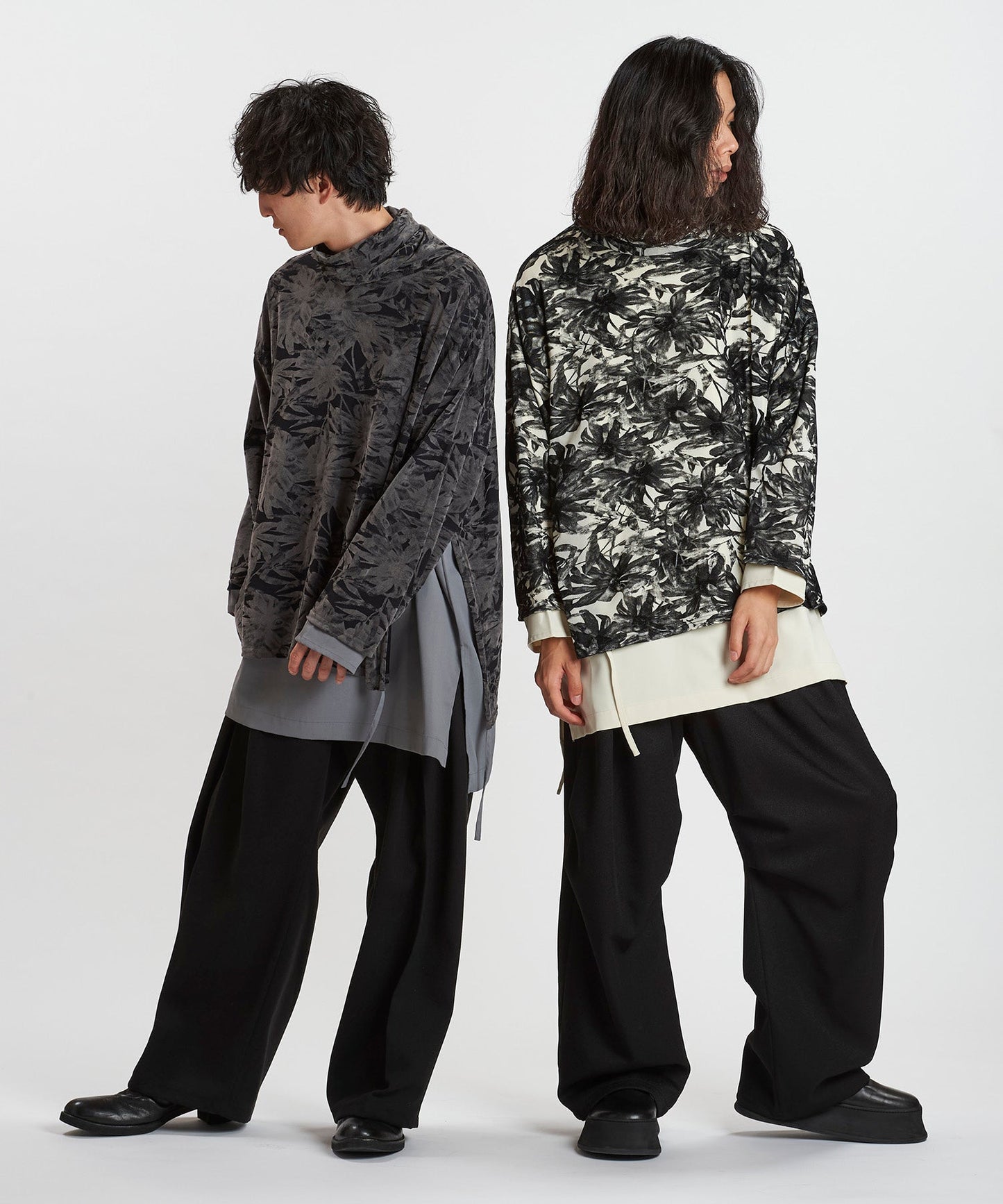 GRAY Model:H169cm / WHITE Model:H180cm