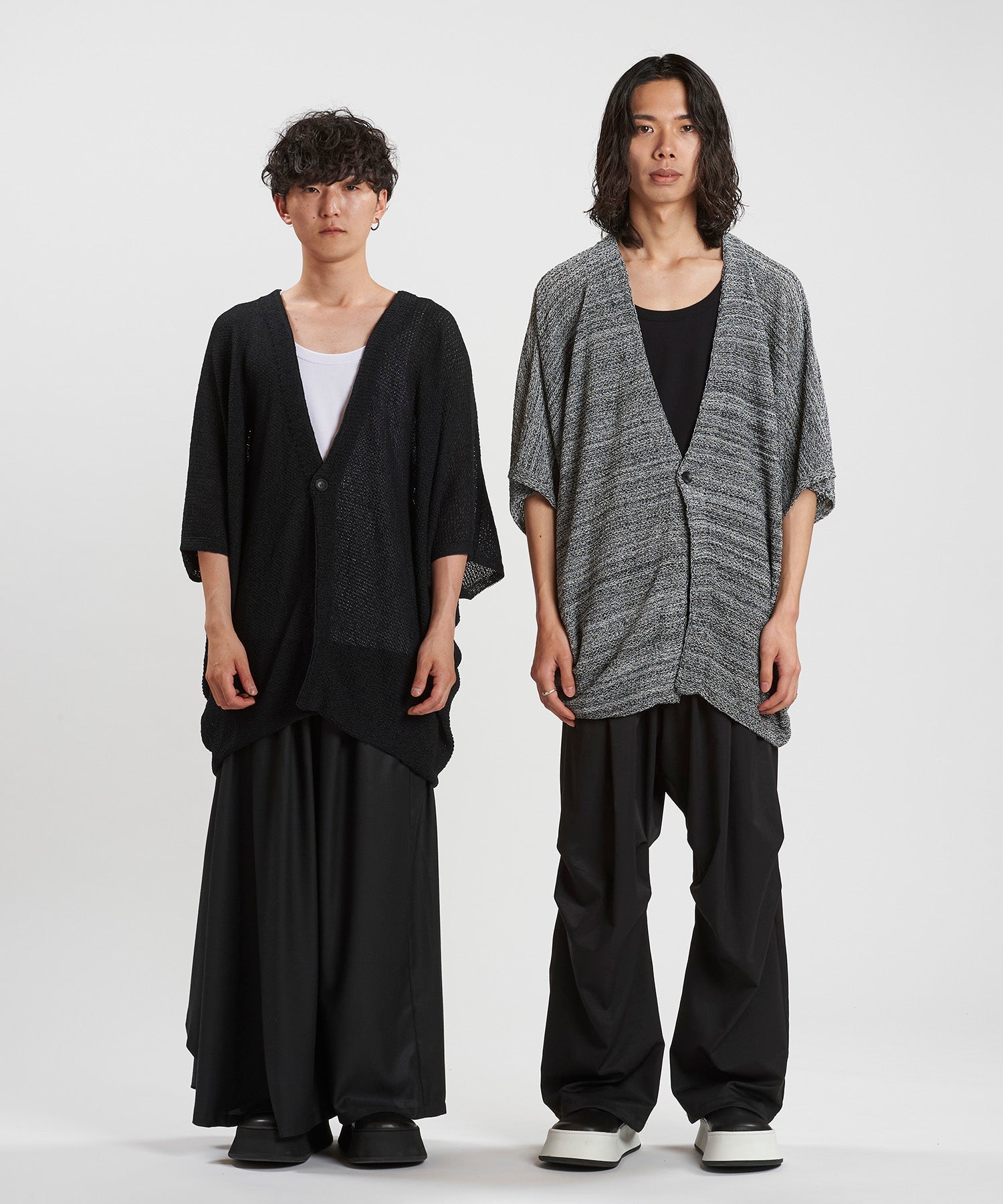 BLACK Model:H169cm / MIX Model:H180cm