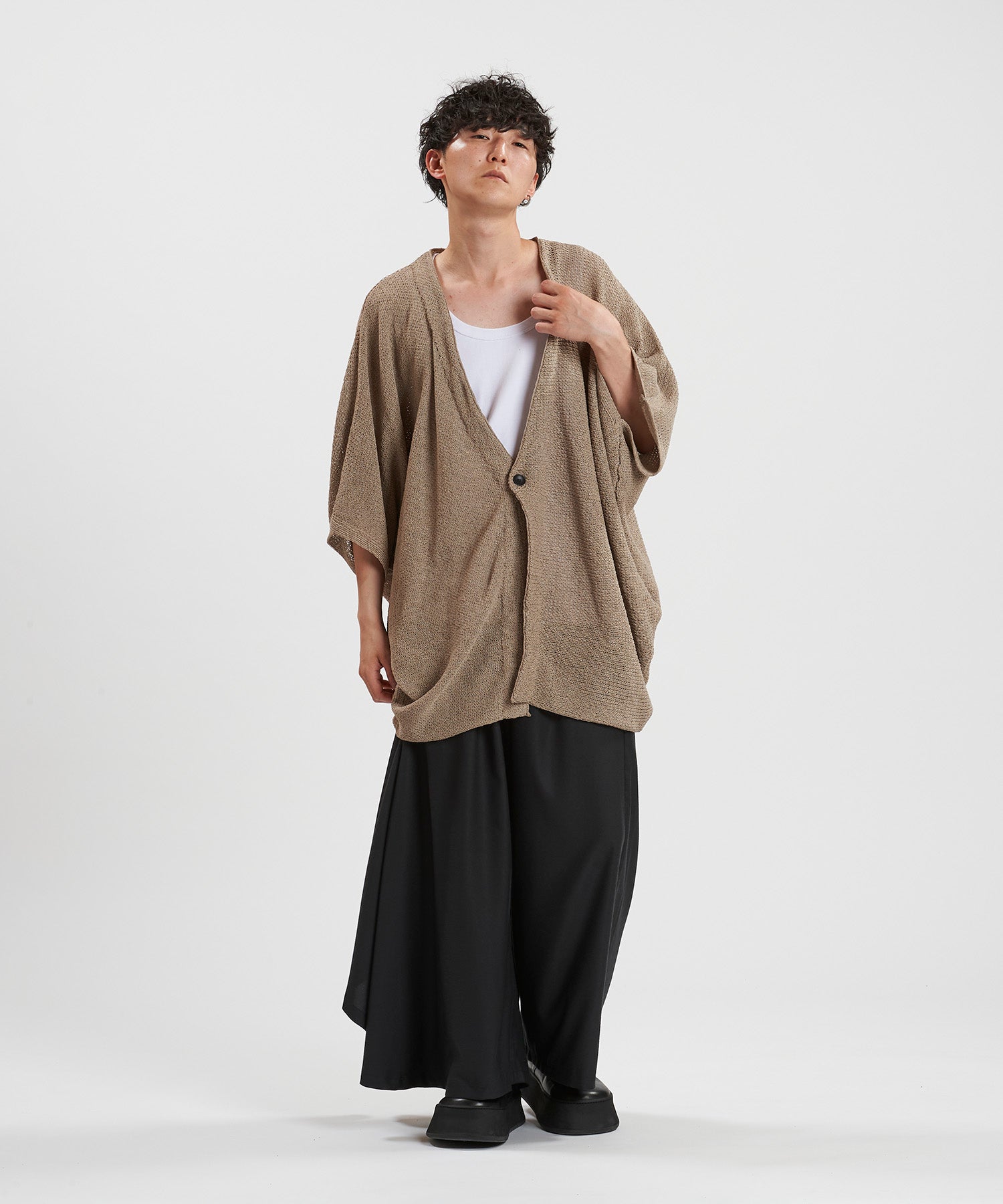 GRAYBEIGE Model:H169cm