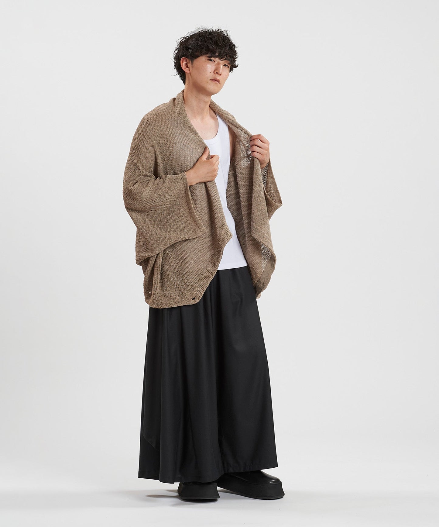 GRAYBEIGE Model:H169cm
