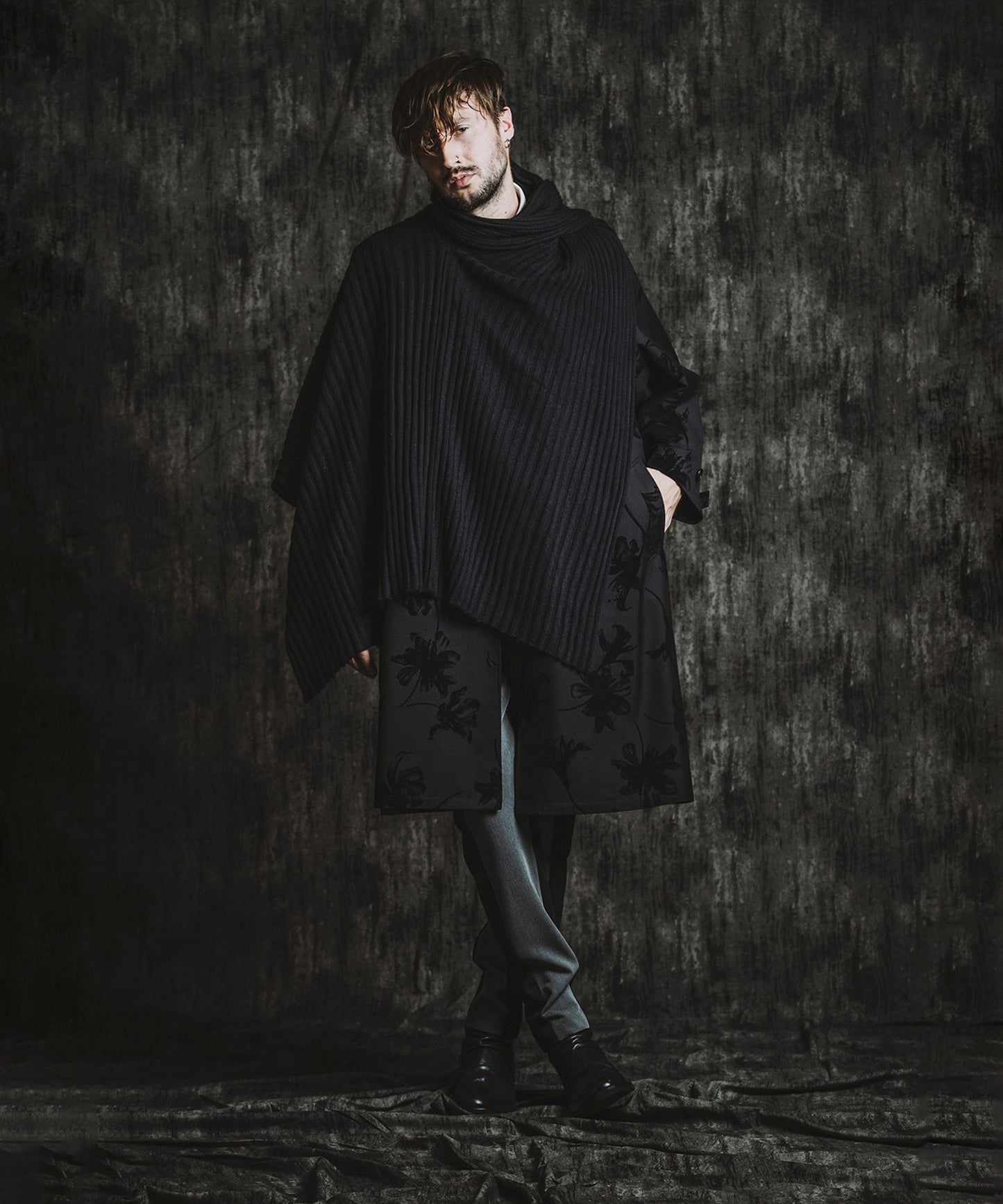BLACK Model:H182cm