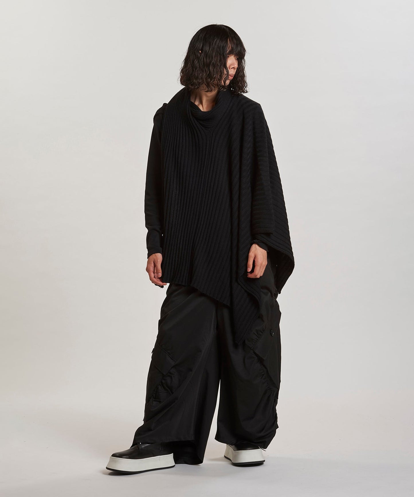 BLACK Model:H180cm