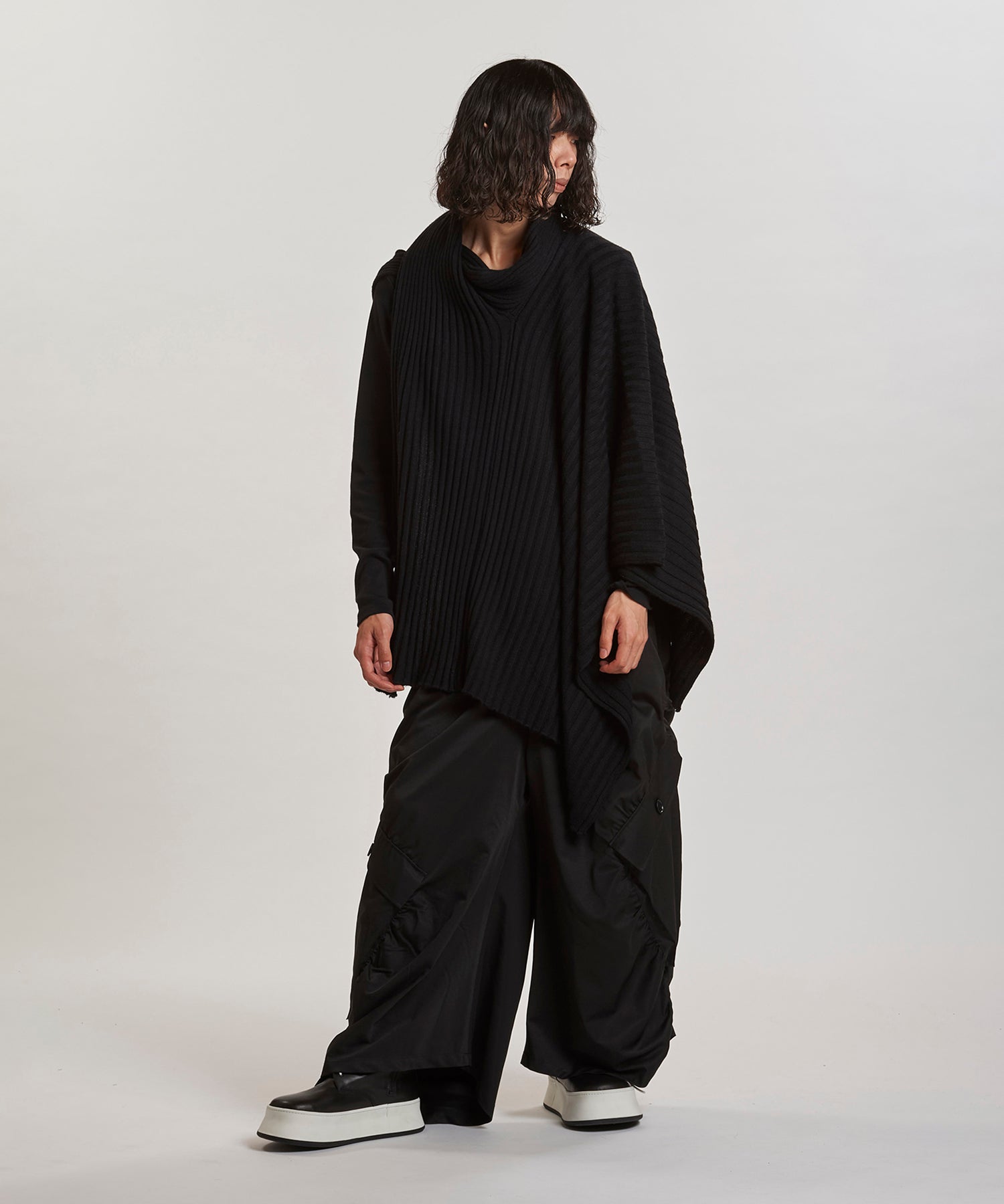 BLACK Model:H180cm