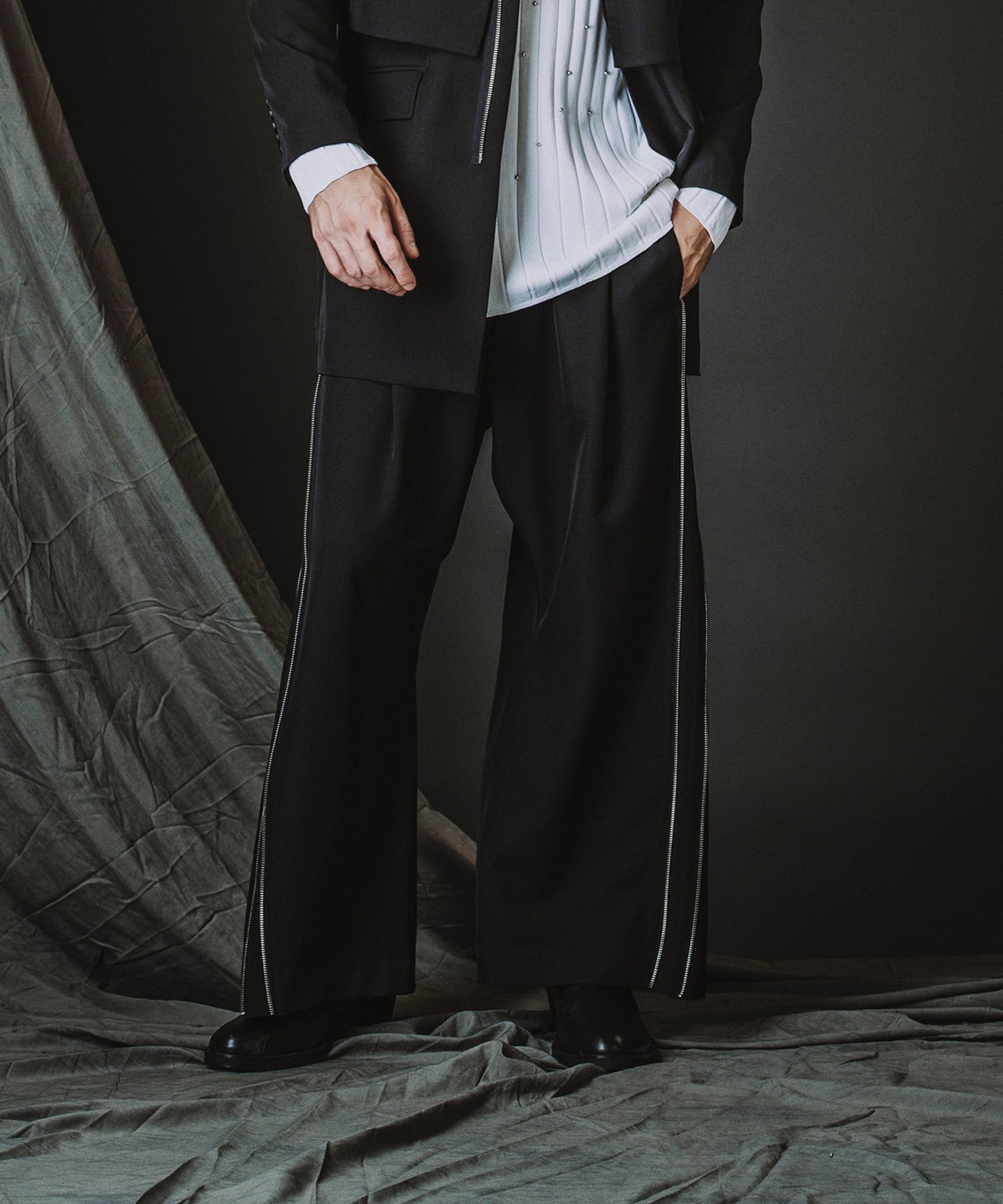 サイドZIPイージーワイドトラウザーズ