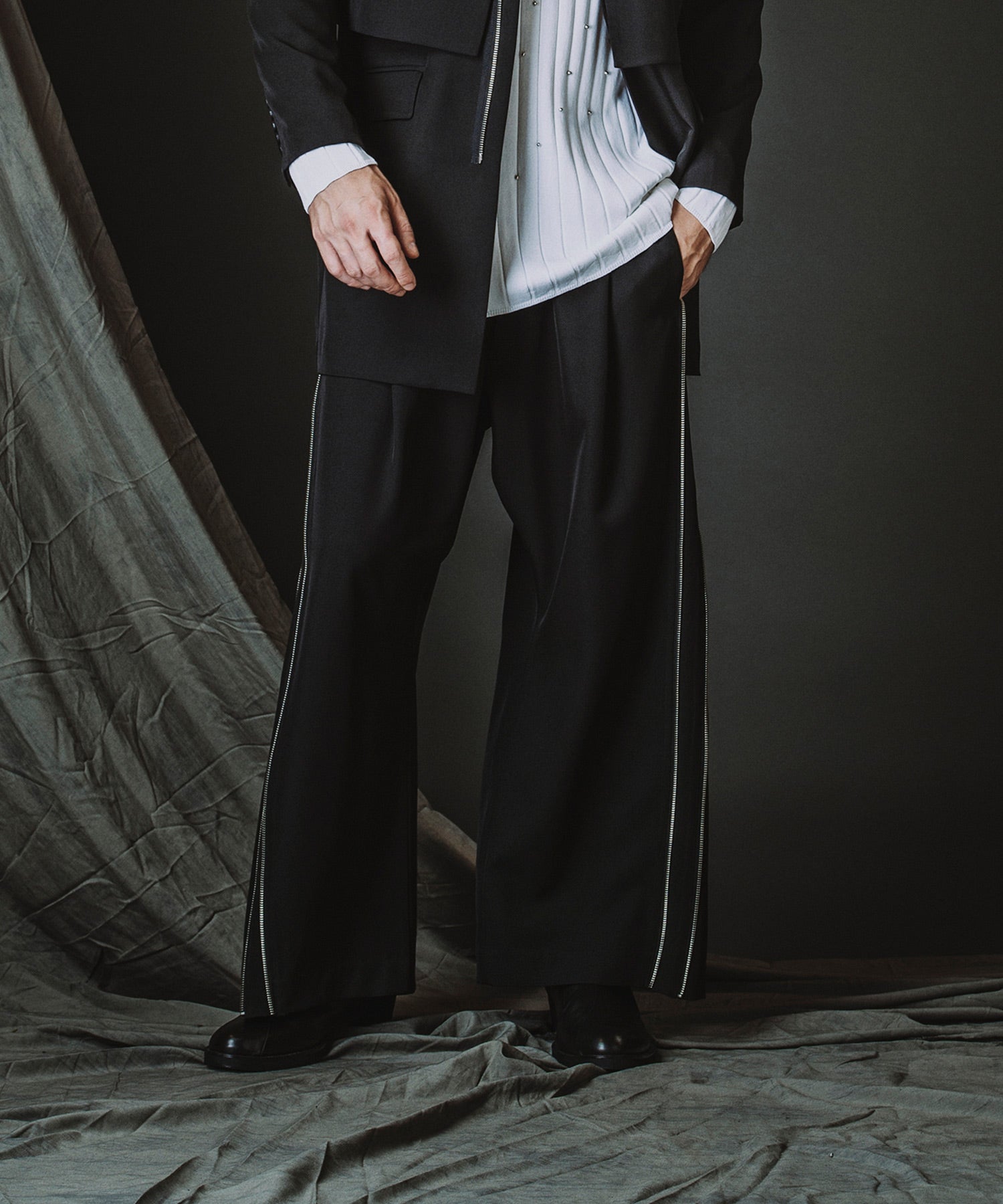 サイドZIPイージーワイドトラウザーズ