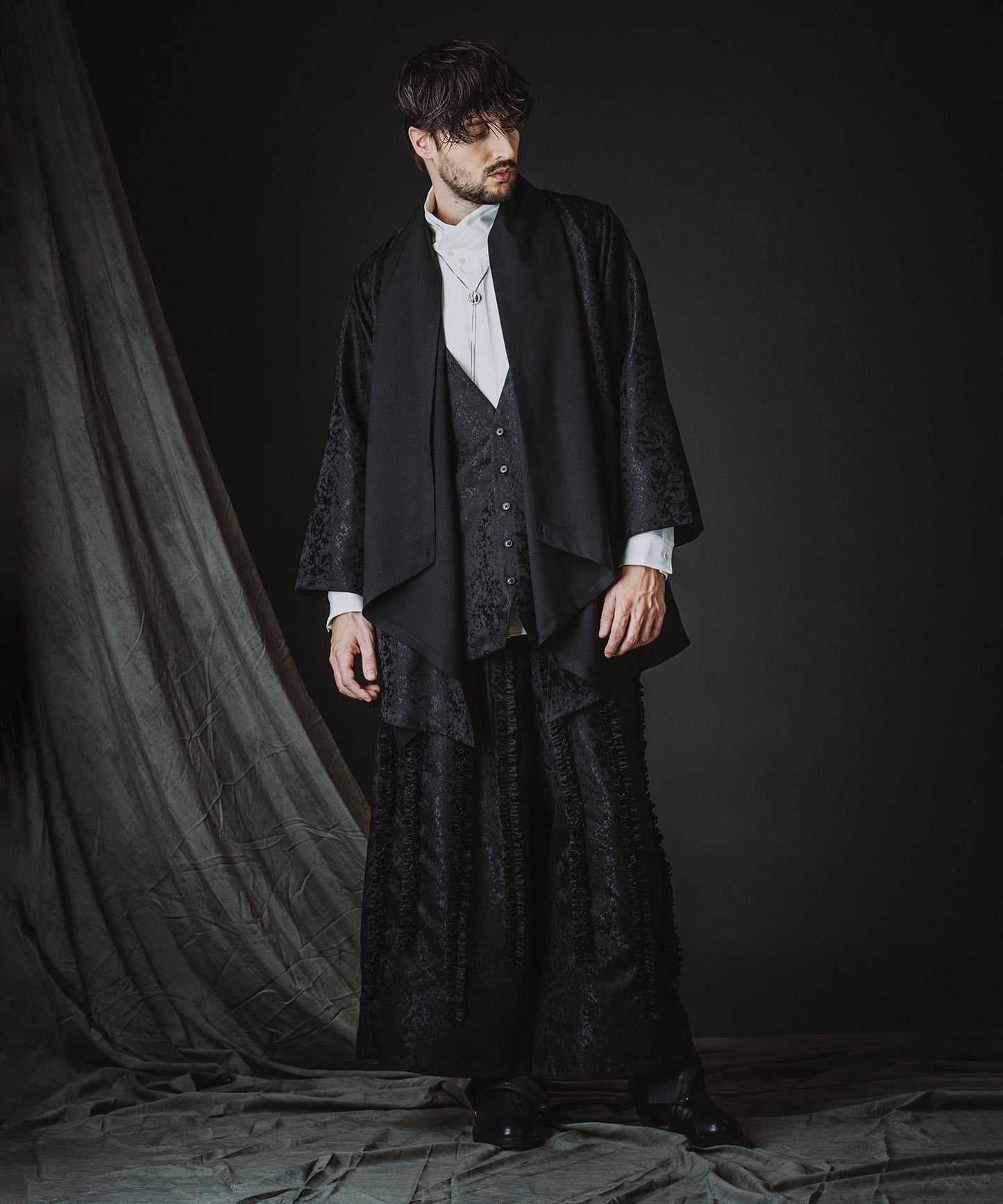 PATTERN1 Model:H182cm