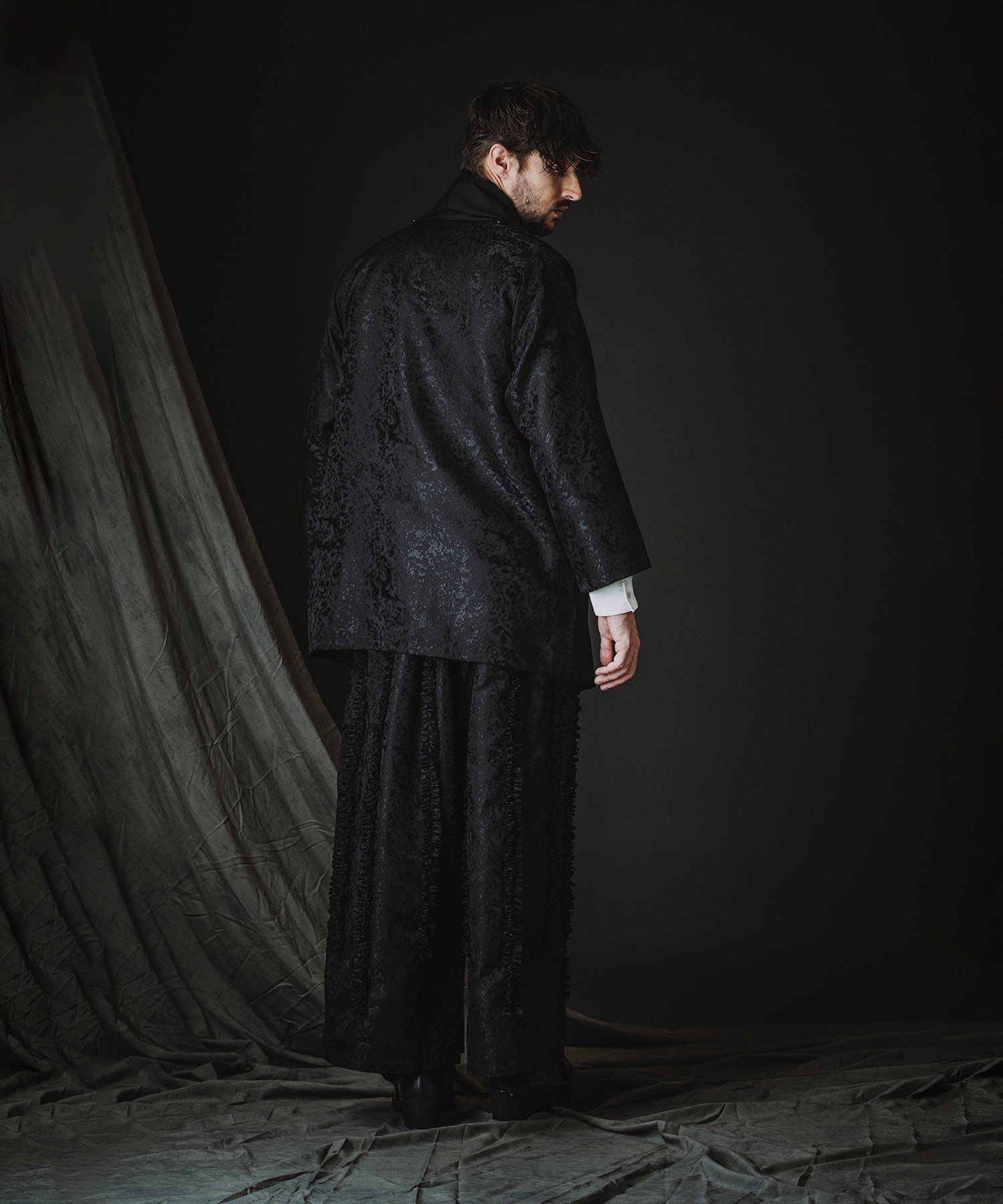 PATTERN1 Model:H182cm