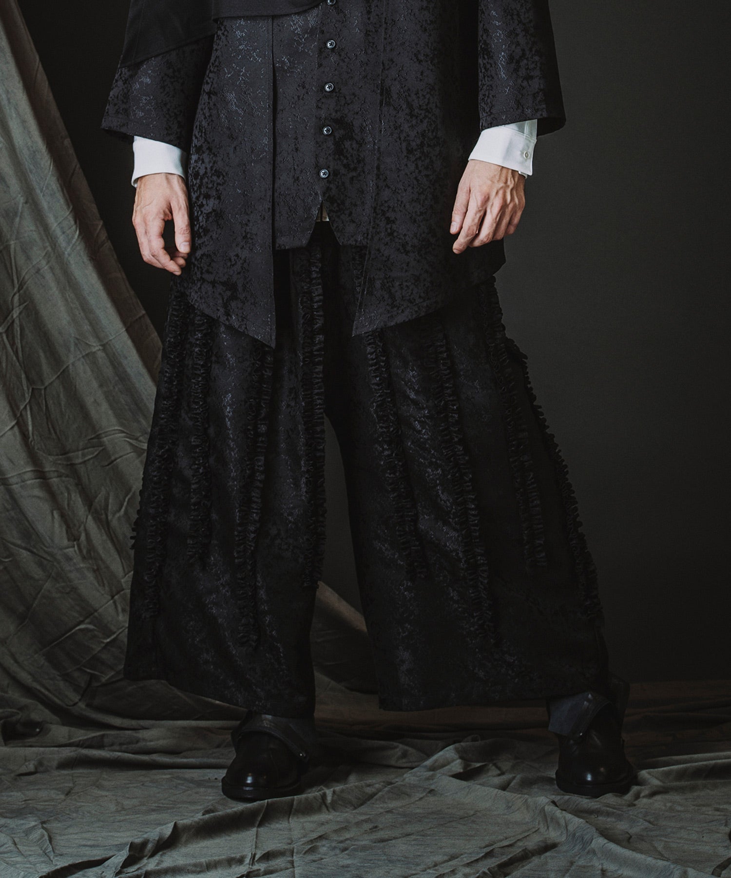 PATTERN1 Model:H182cm