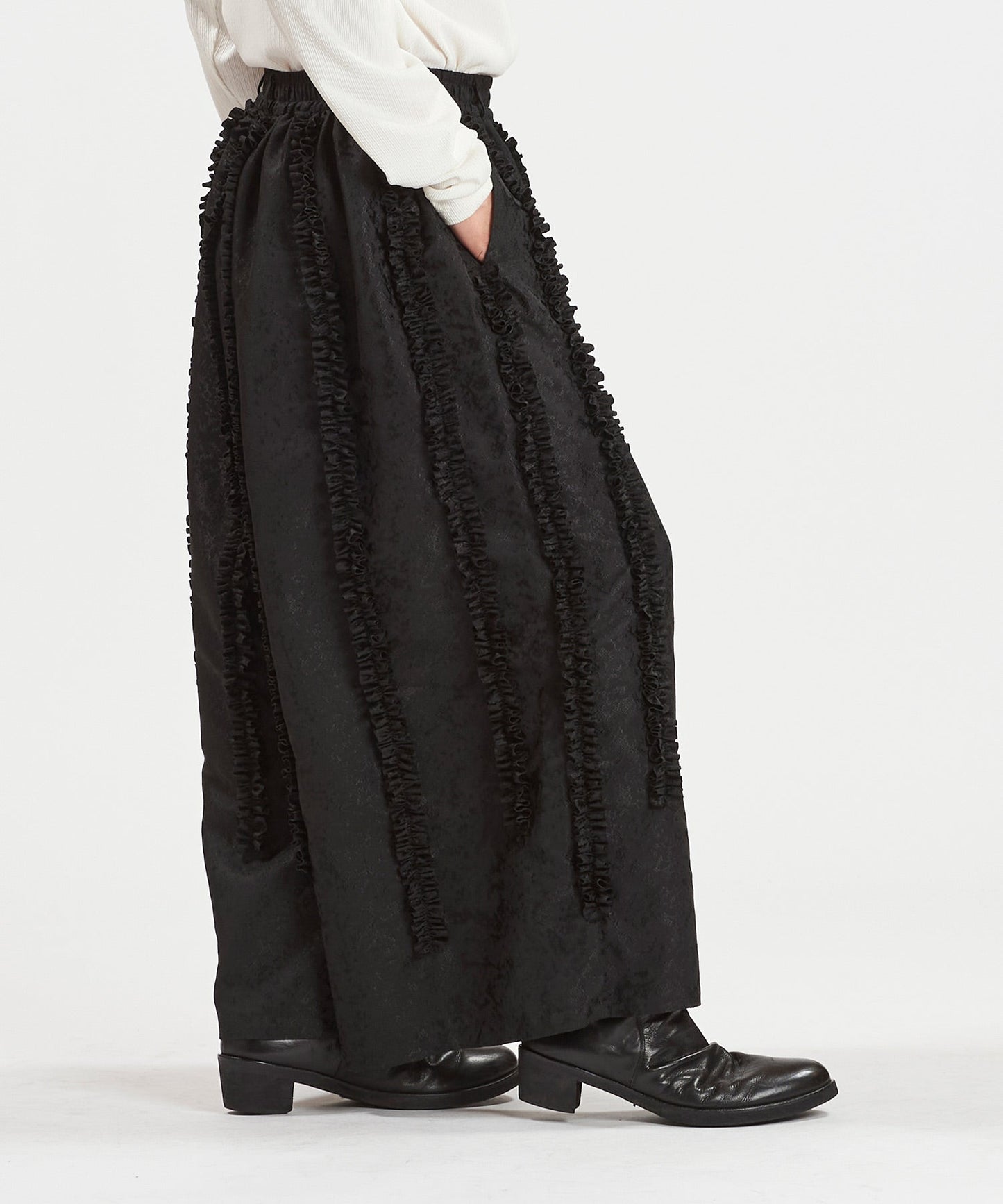 フリルバギートラウザーズ