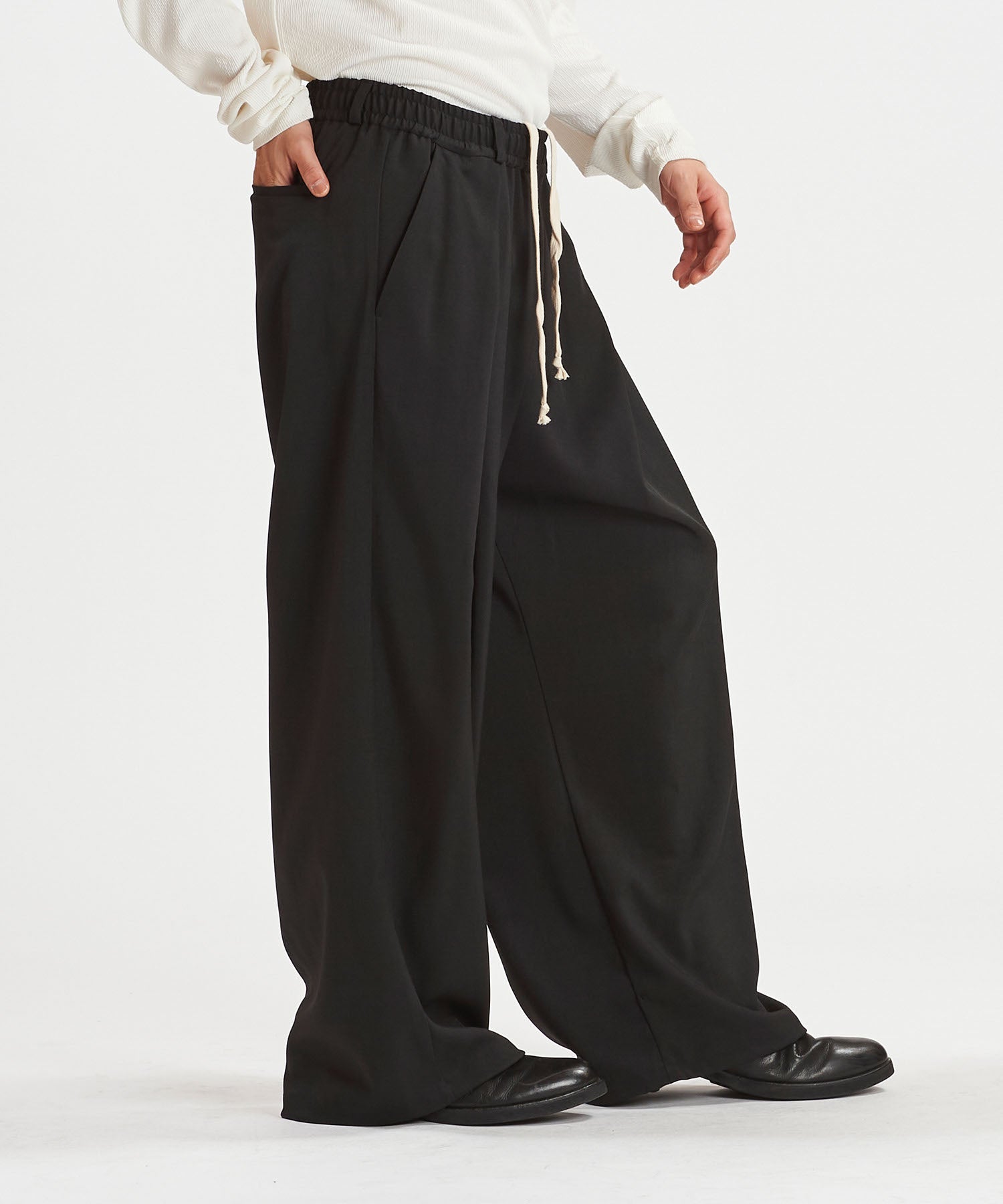 2WAYクロスタックイージーワイドトラウザーズ