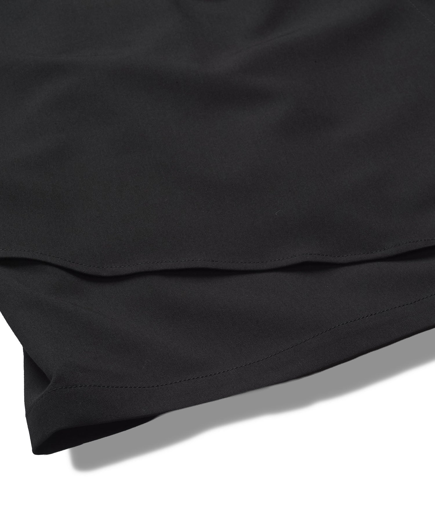 レイヤードケープバギートラウザーズ