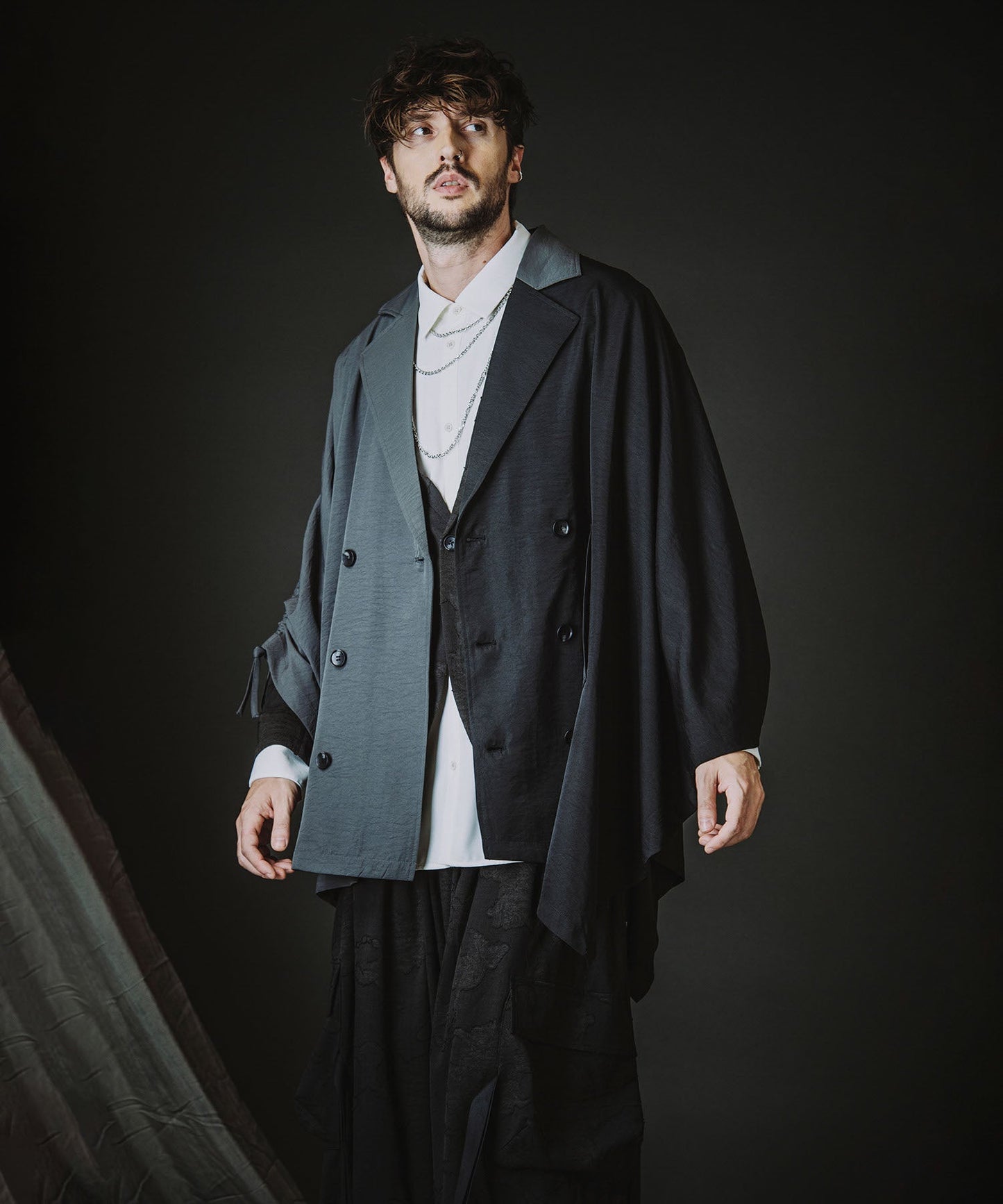 アシンメトリーダブルブレストコート