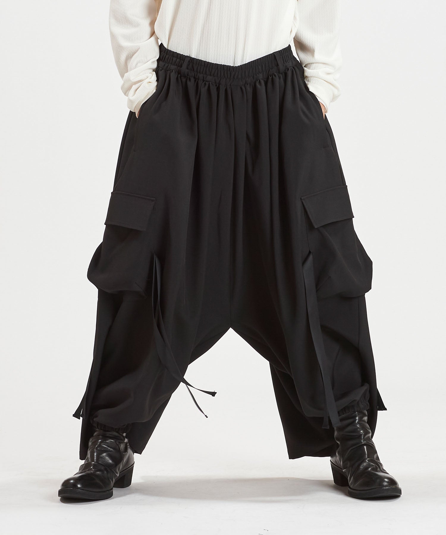 フラッタリングカーゴトラウザーズ