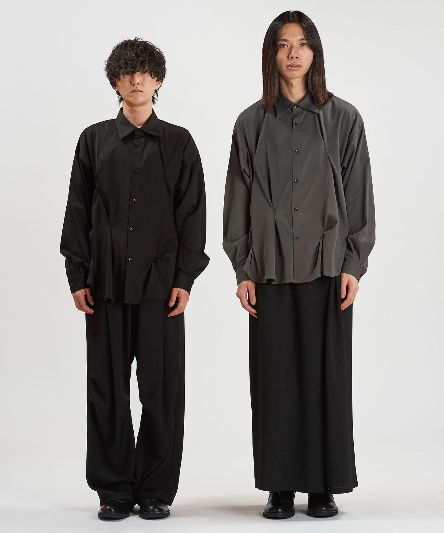 BLACK Model:H169cm / GRAY Model:H180cm