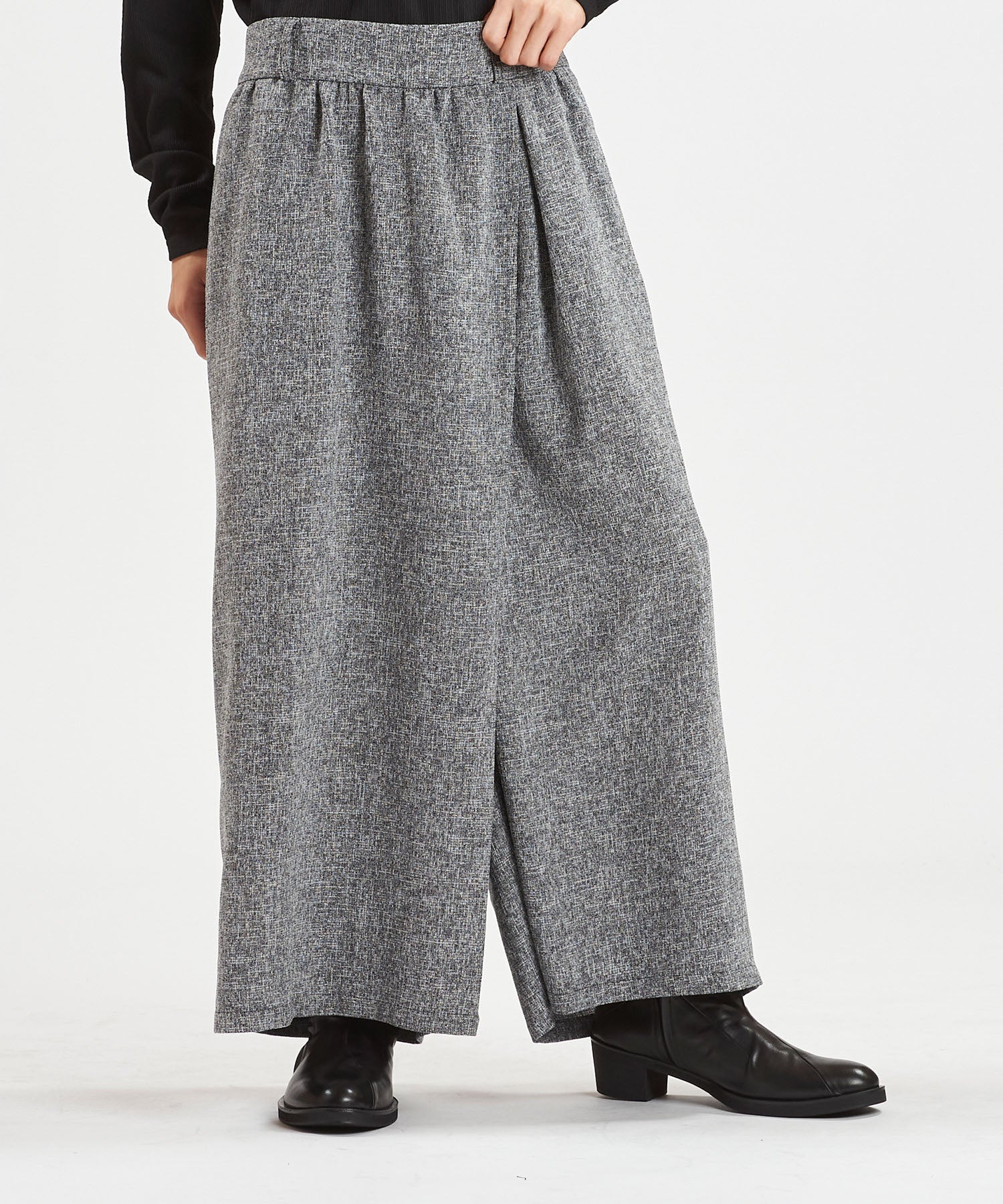 ワイドラップトラウザーズ