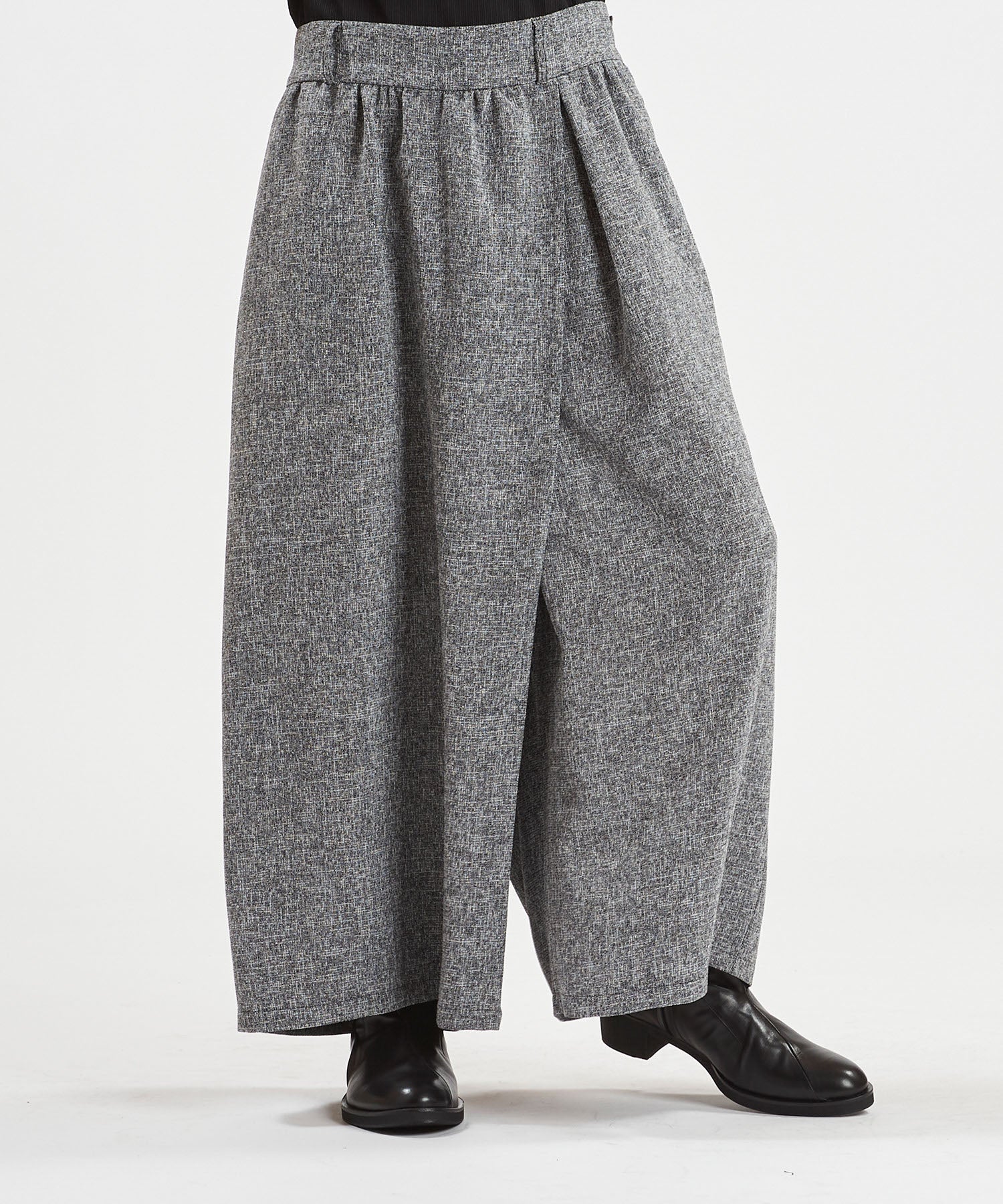 ワイドラップトラウザーズ