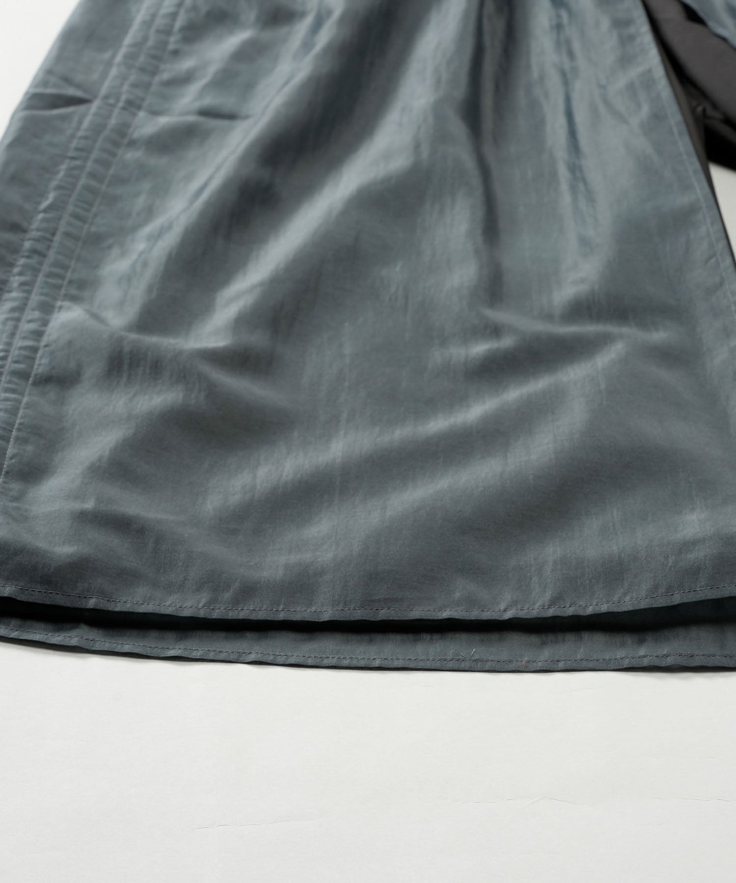 ドローストリングスレイヤードバギートラウザーズ