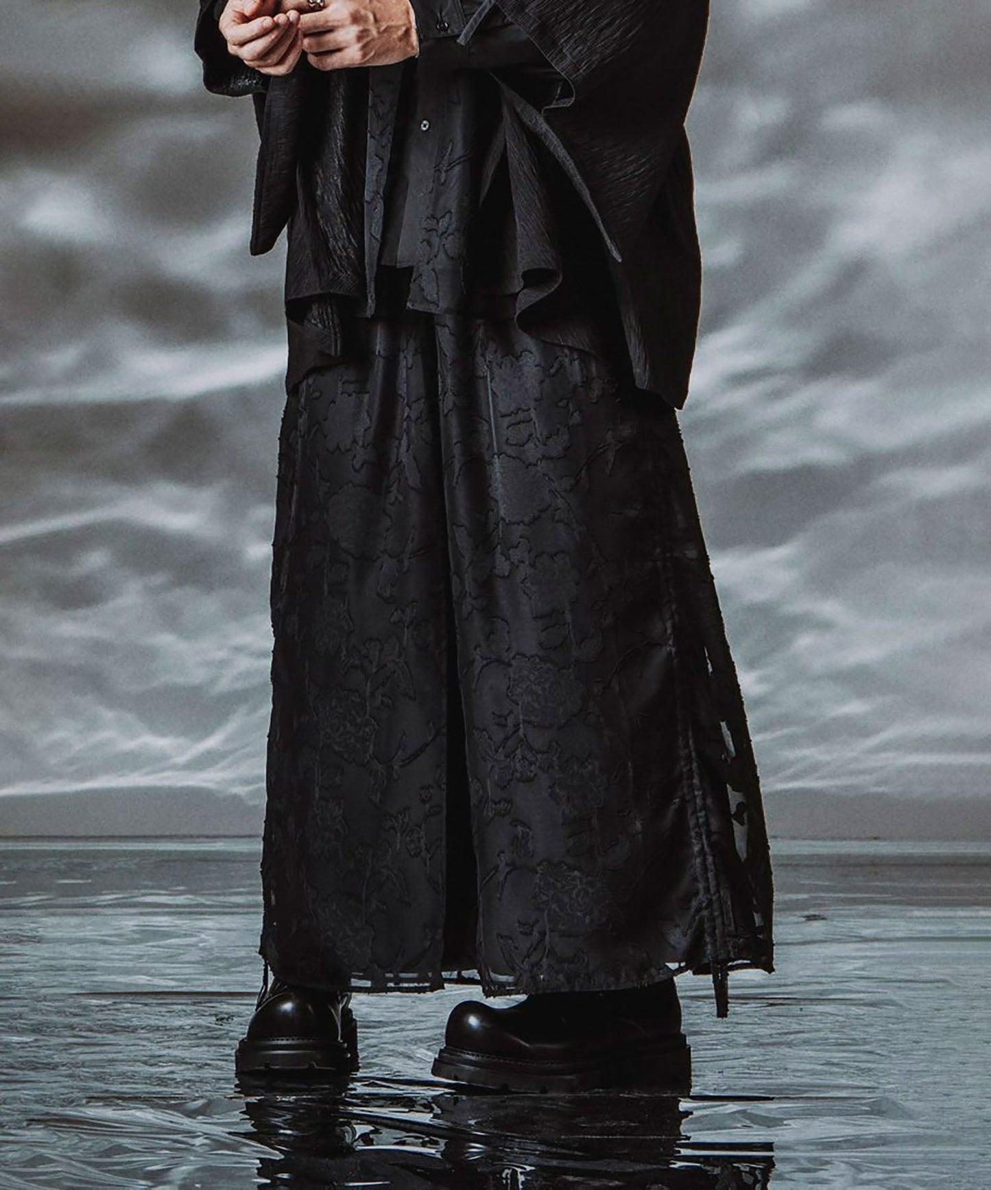 ドローストリングスレイヤードバギートラウザーズ