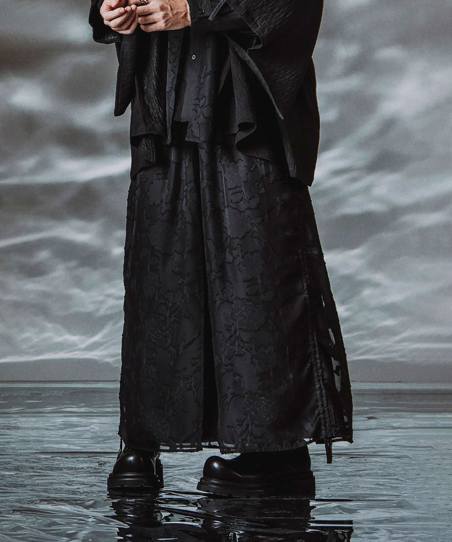 ドローストリングスレイヤードバギートラウザーズ