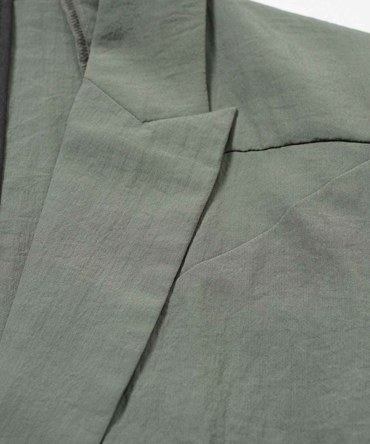 Multi-seam 4B-long jacket