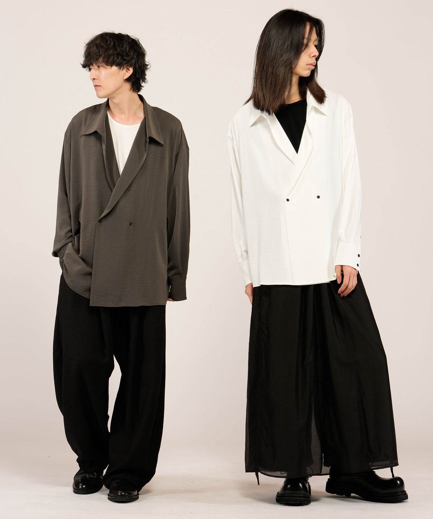 GRAY Model:H169cm / WHITE Model:H180cm