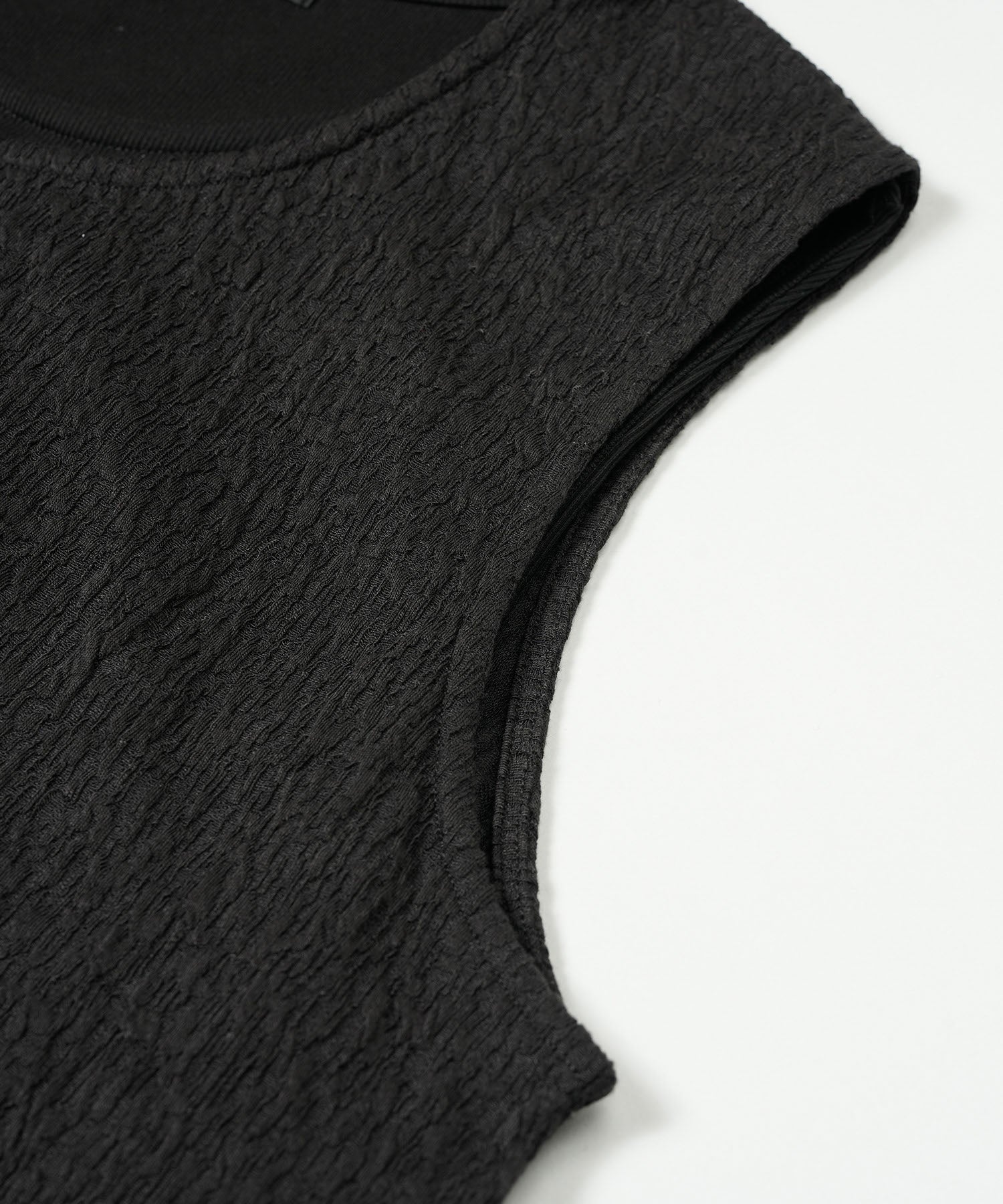 シアーレイヤードスリーブレスPO