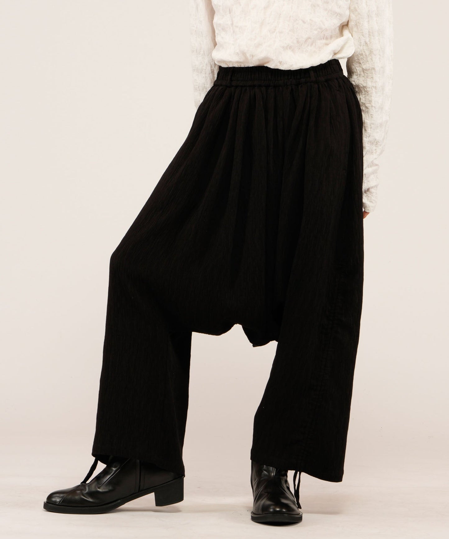 ドローストリングスサルエルトラウザーズ