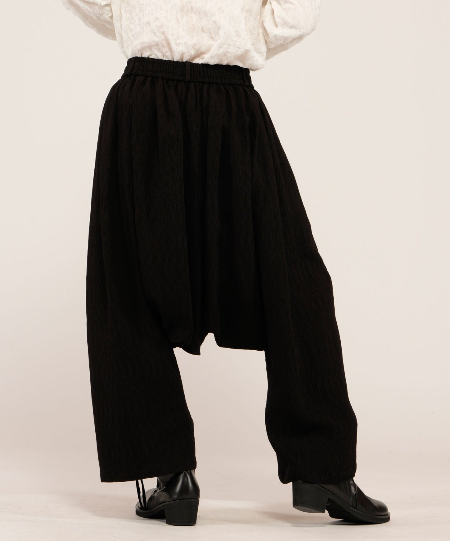 ドローストリングスサルエルトラウザーズ